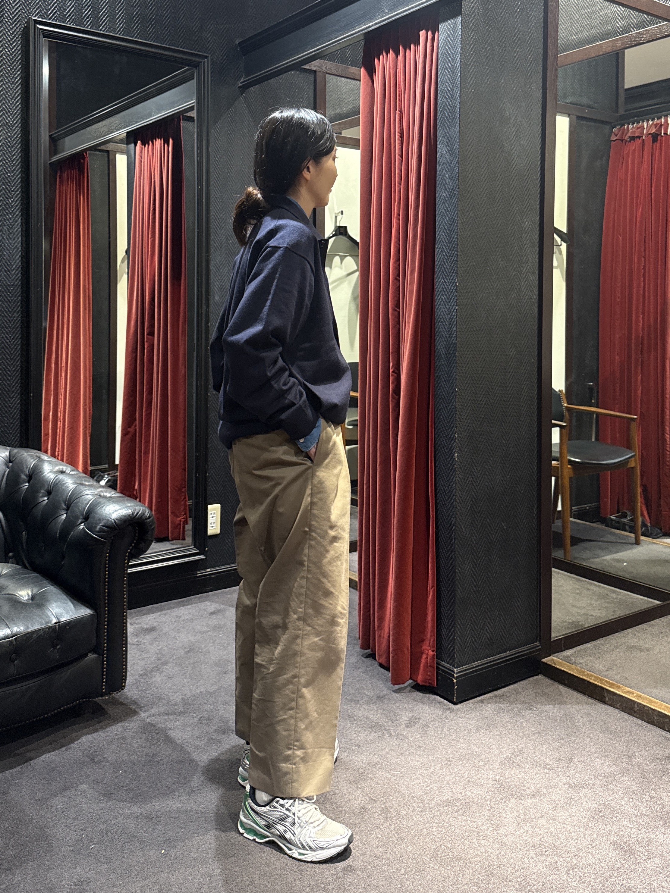 神野（jinno）さんの「TAKEO KIKUCHI｜ニット シャツ カーディガン」を使ったコーディネート