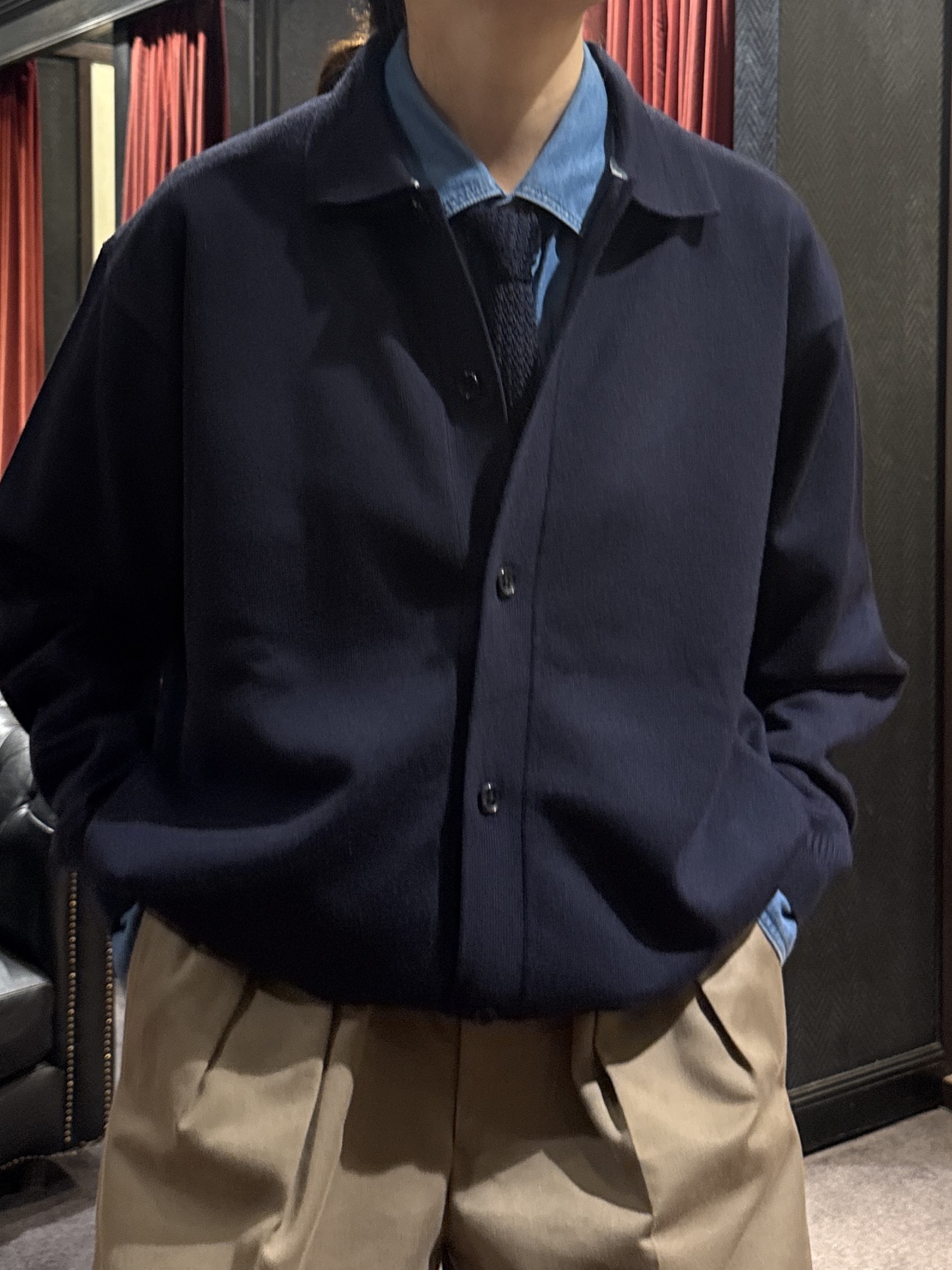 神野（jinno）さんの「TAKEO KIKUCHI｜ニット シャツ カーディガン」を使ったコーディネート