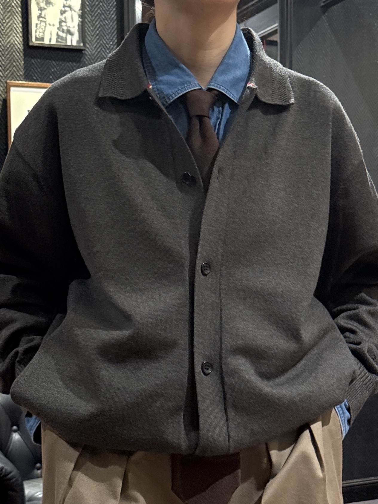 神野（jinno）さんの「TAKEO KIKUCHI｜ニット シャツ カーディガン」を使ったコーディネート
