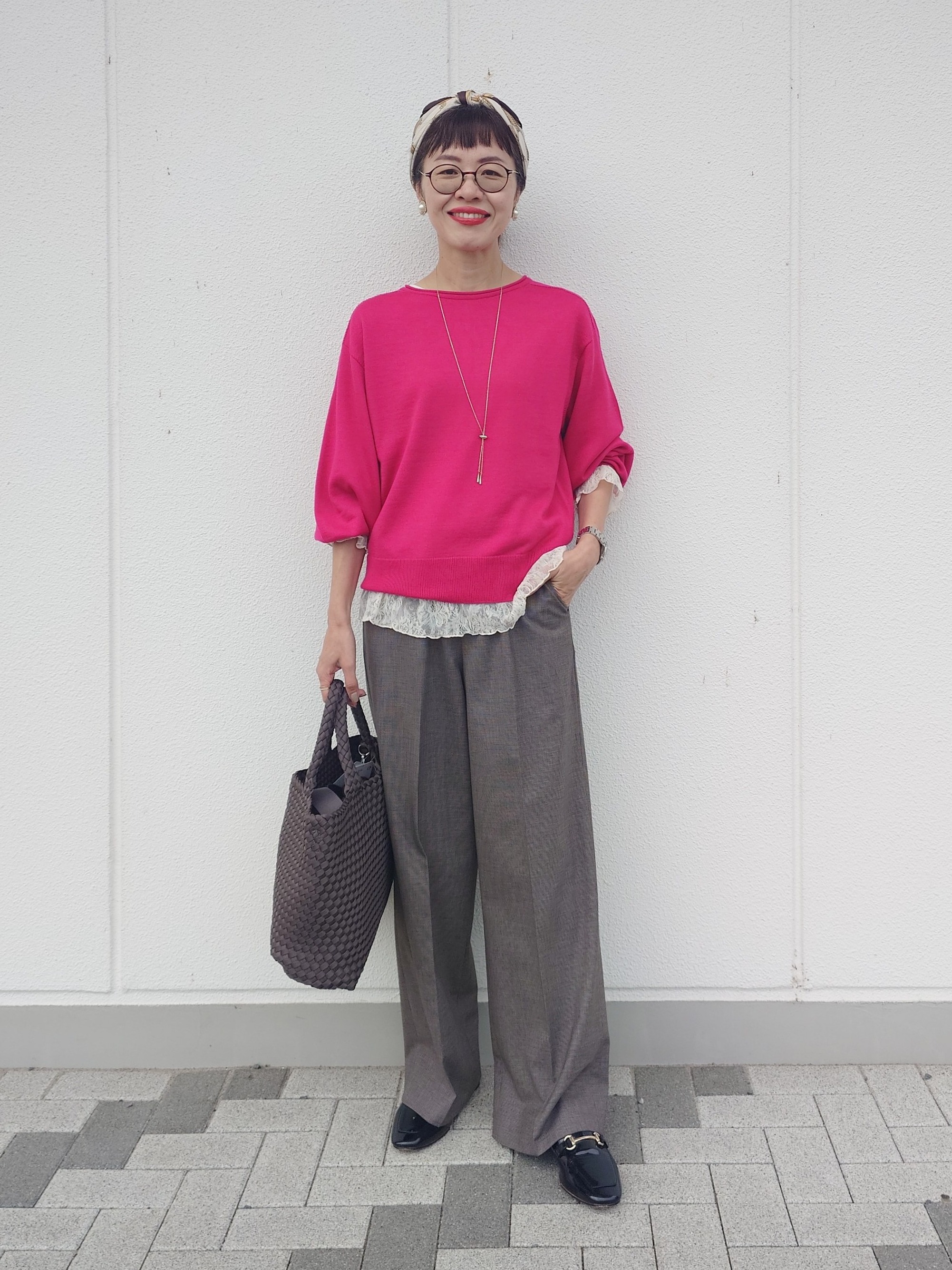 MUTSUKOさんの「UNTITLED｜【大人の抜け感/8色展開】ボリュームスリーブニットプルオーバー」を使ったコーディネート