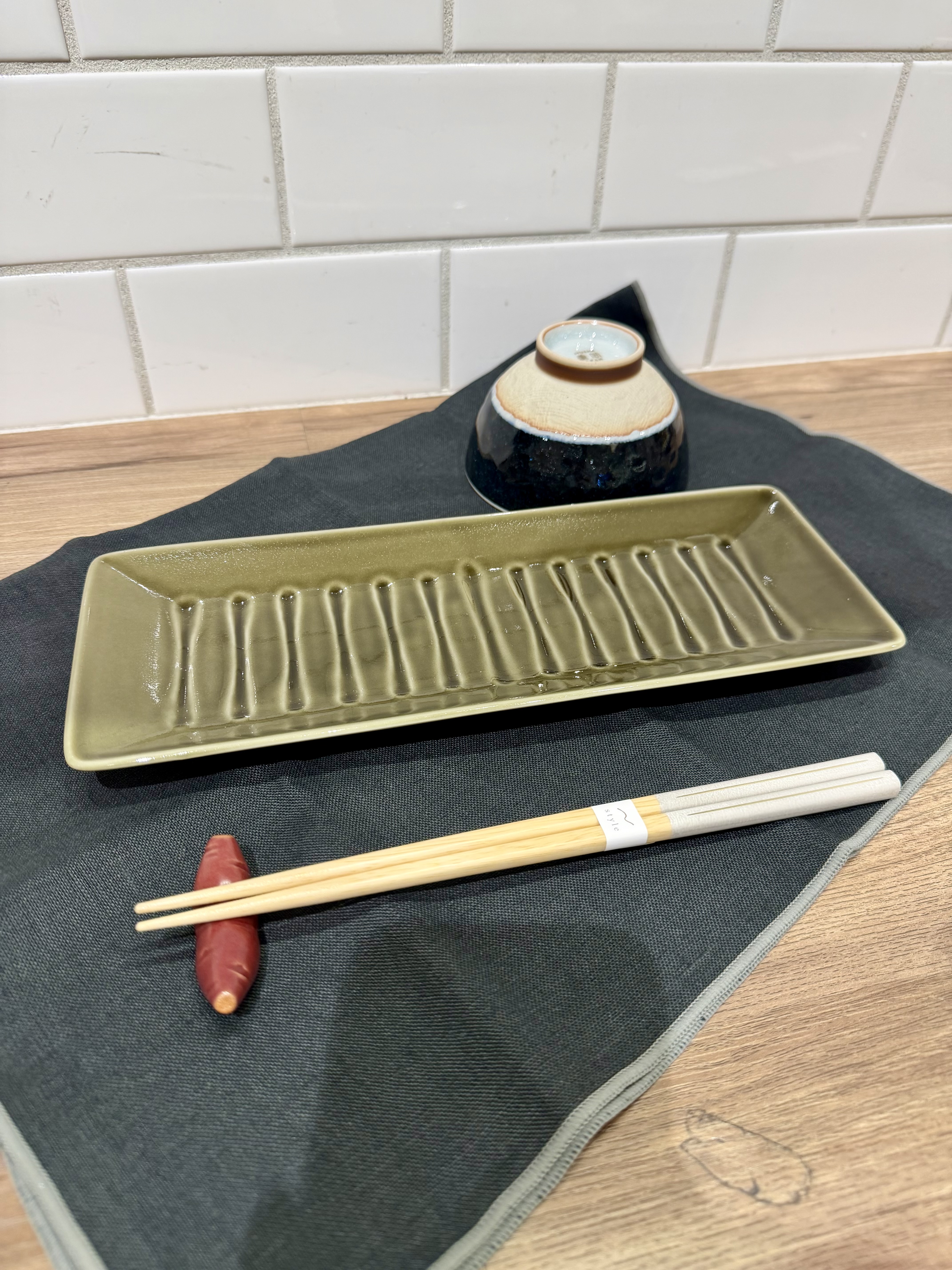 usaminさんの「212 KITCHEN STORE｜飯椀 黒鶴 (くろづる) ＜四季彩＞」を使ったコーディネート