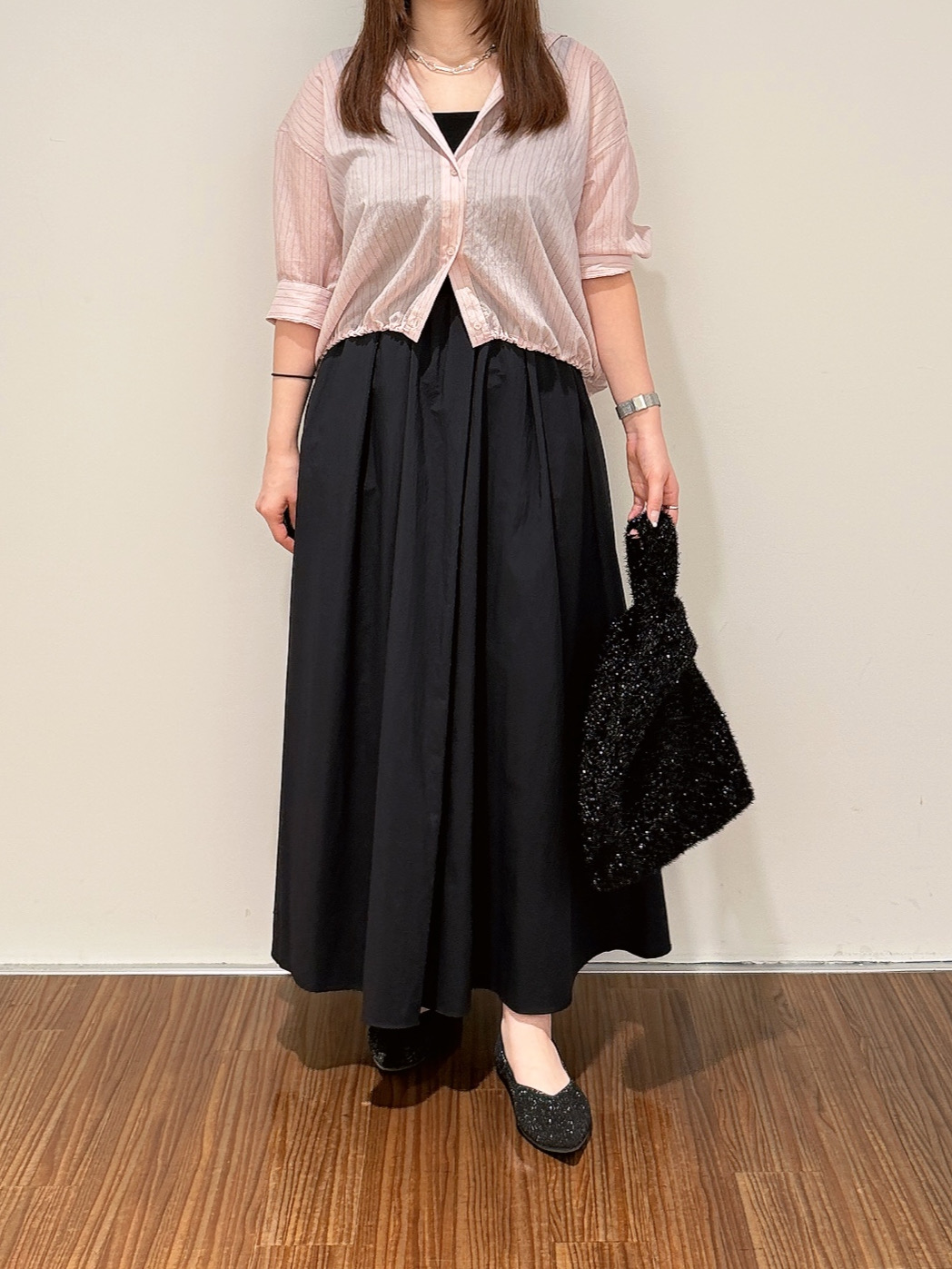 emikaさんの「INDIVI｜【シアー／7分袖】体型カバーゆったりシャツ」を使ったコーディネート