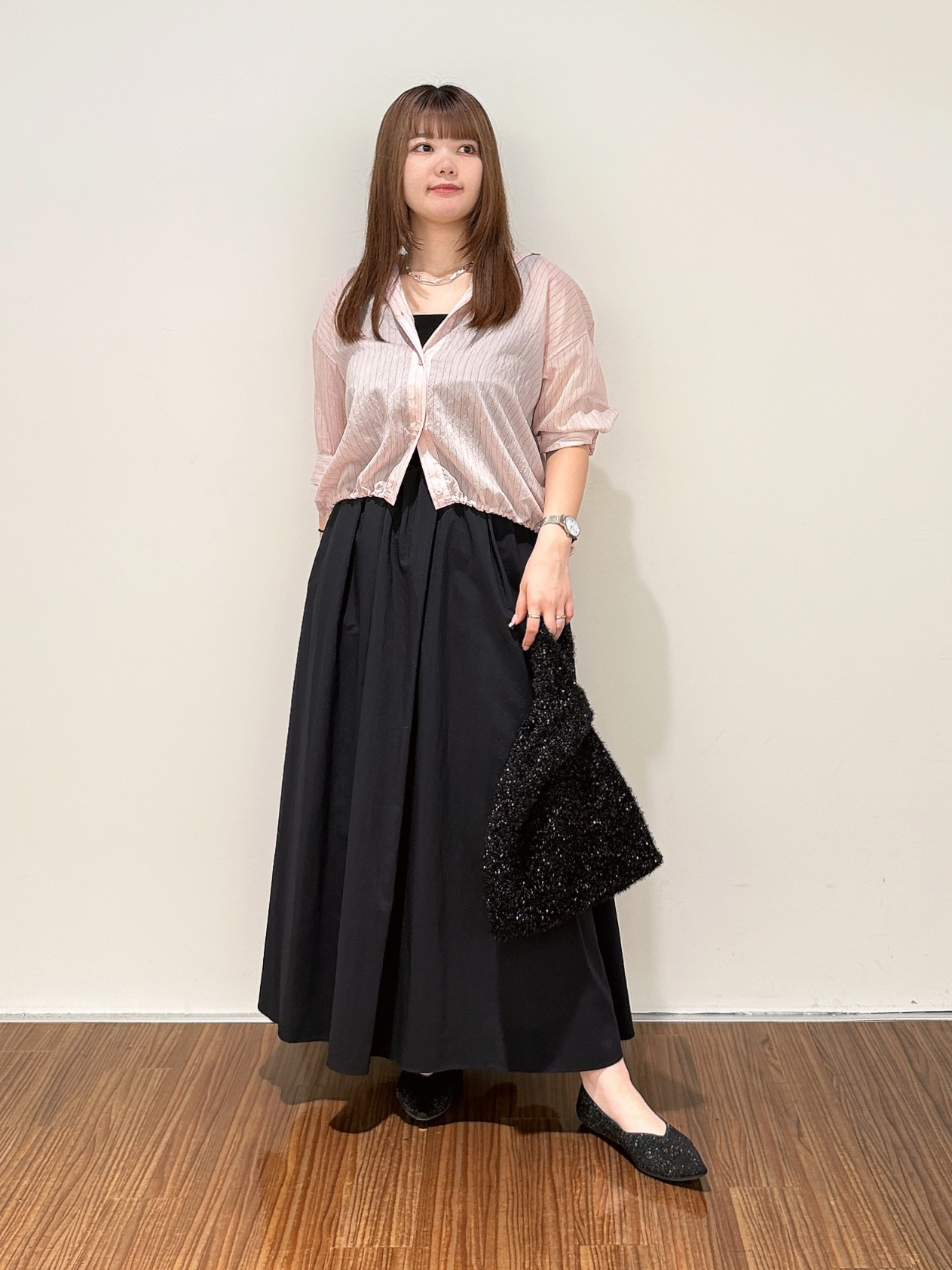 emikaさんの「INDIVI｜【シアー／7分袖】体型カバーゆったりシャツ」を使ったコーディネート