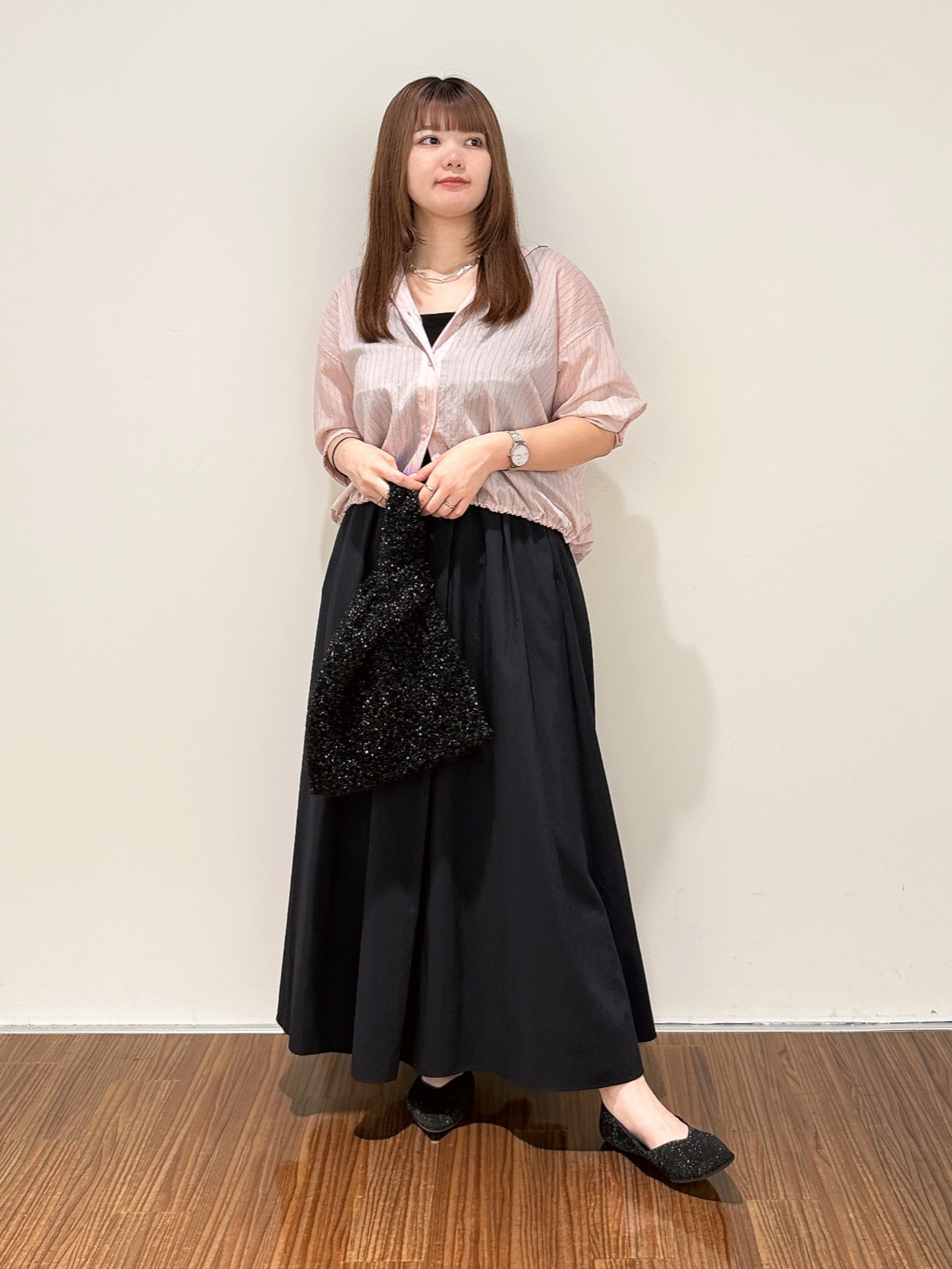 emikaさんの「INDIVI｜【シアー／7分袖】体型カバーゆったりシャツ」を使ったコーディネート