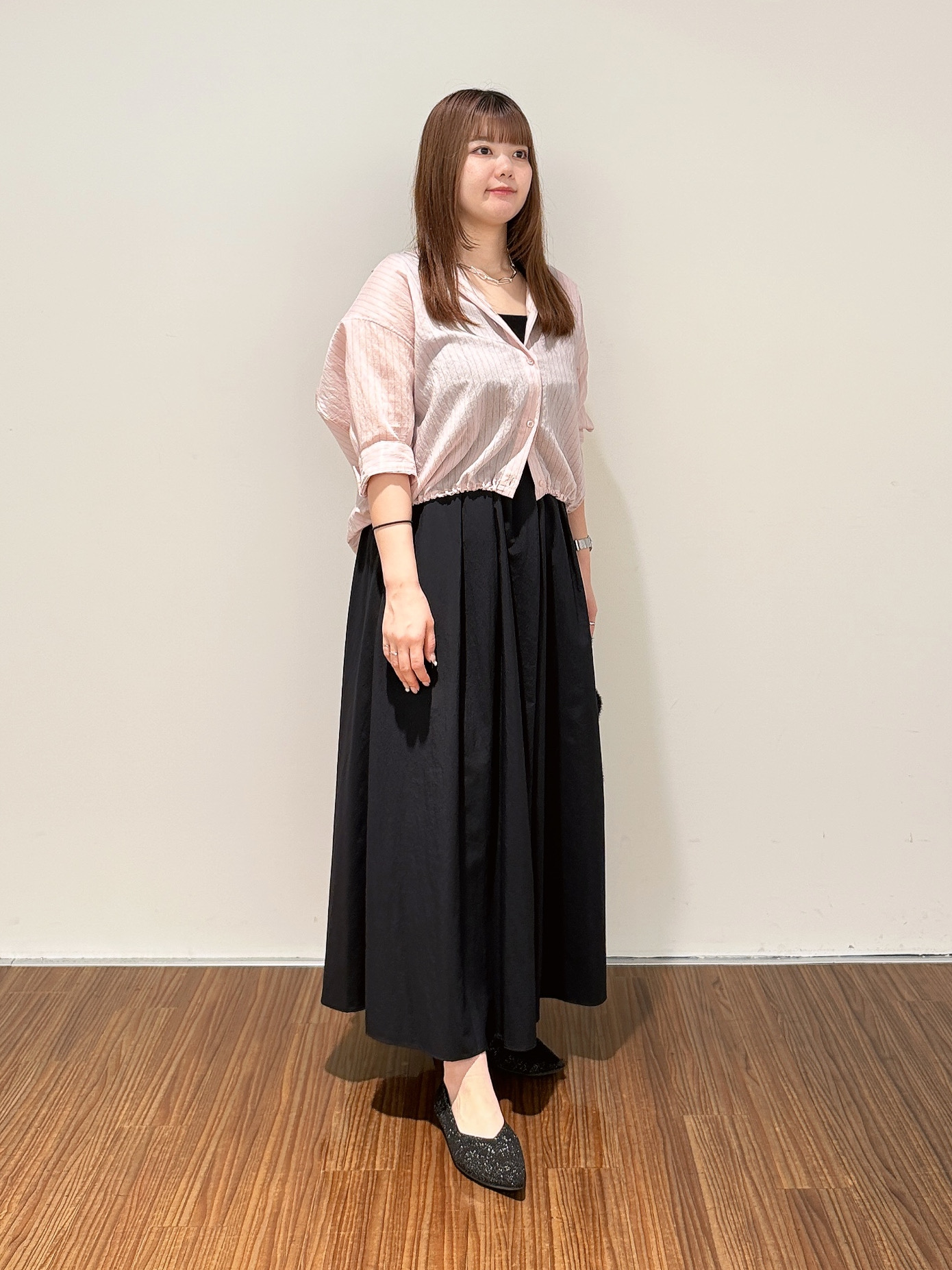 emikaさんの「INDIVI｜【シアー／7分袖】体型カバーゆったりシャツ」を使ったコーディネート