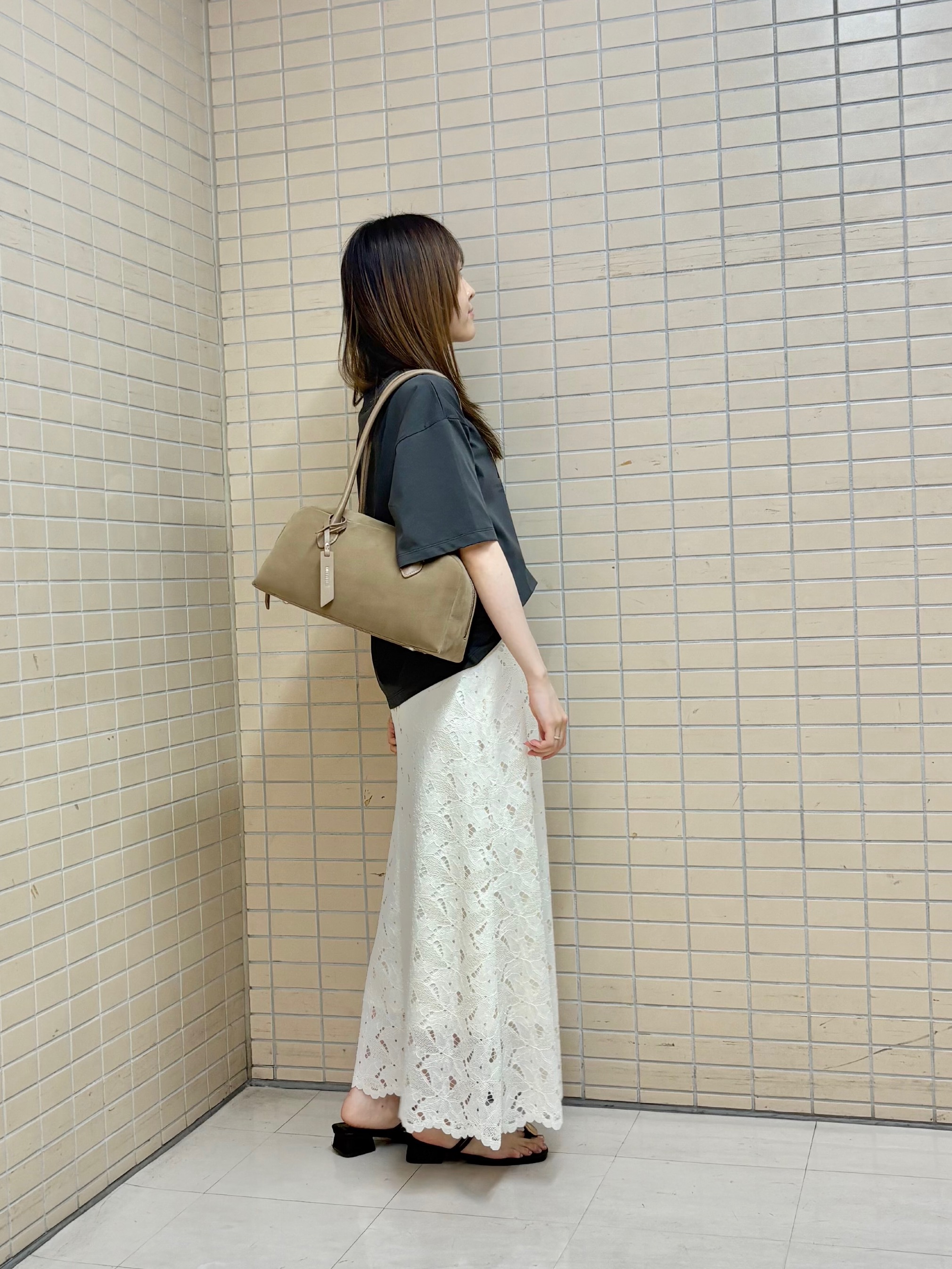 kyokaさんの「UNTITLED｜【丈感すっきり】ベロアプリントロゴT」を使ったコーディネート