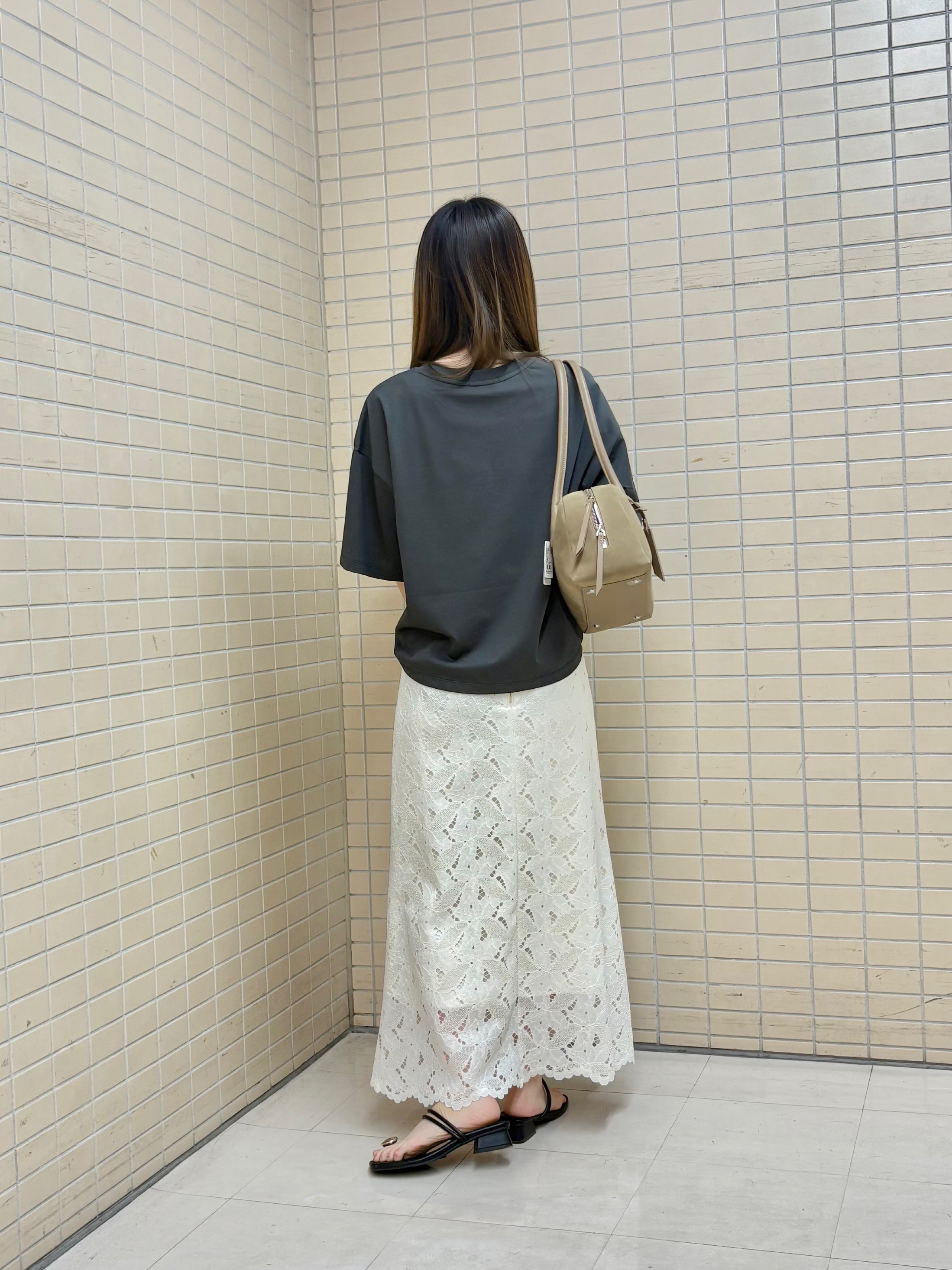 kyokaさんの「UNTITLED｜【丈感すっきり】ベロアプリントロゴT」を使ったコーディネート