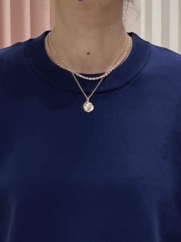 まつみさんの「SHOO･LA･RUE｜【S-LL】着るだけできまる シャツレイヤード風 スポンディッシュニット」を使ったコーディネート