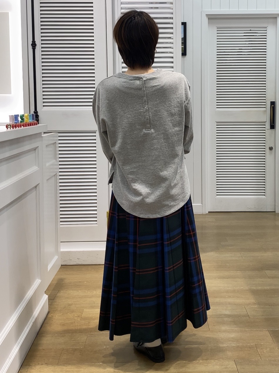 Hamaさんの「Dessin｜【洗える/7色展開/XS-L】バックヘンリーミニ裏毛 長袖」を使ったコーディネート