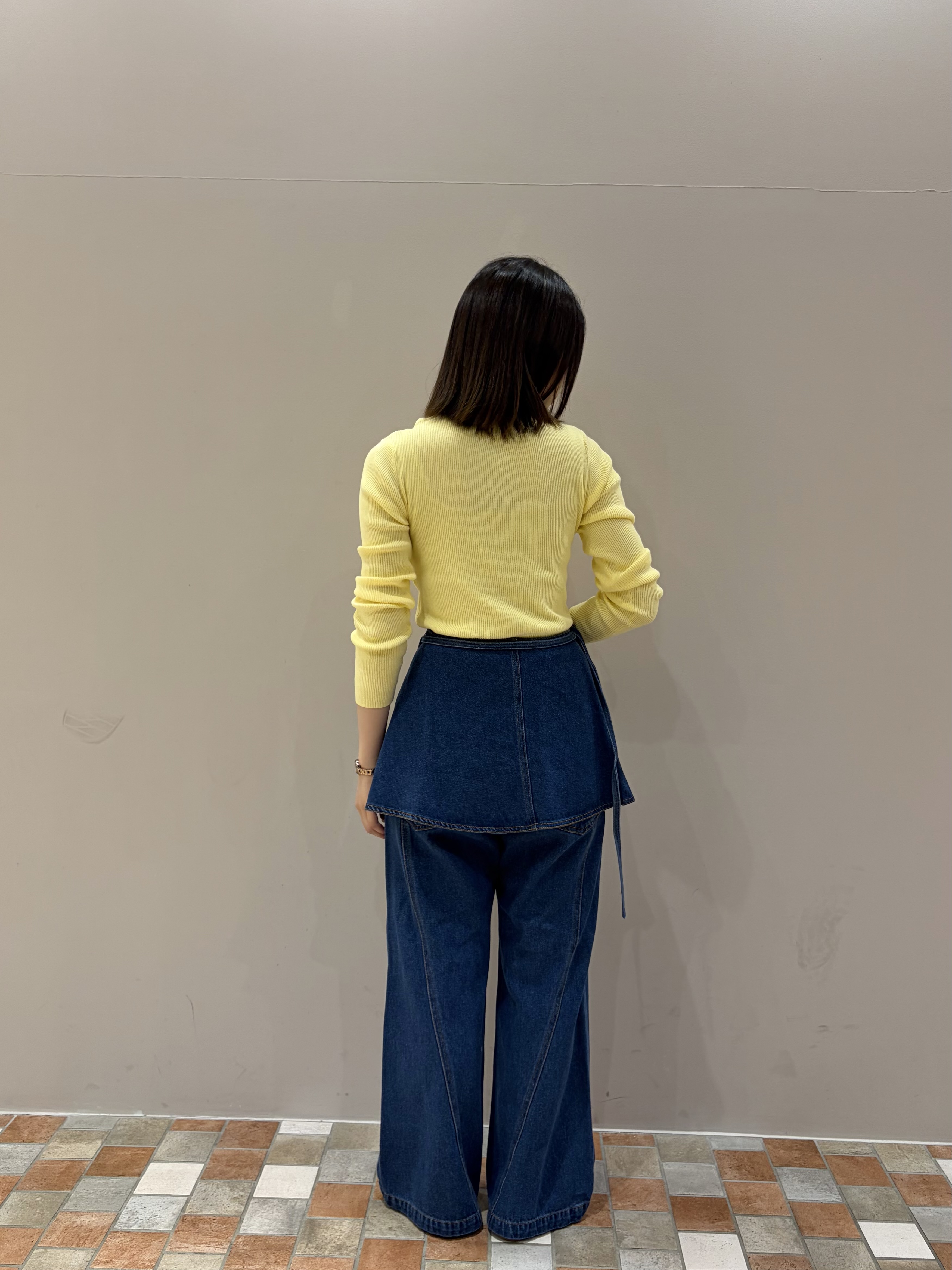 amiさんの「INDIVI｜ラインロングネックレス」を使ったコーディネート
