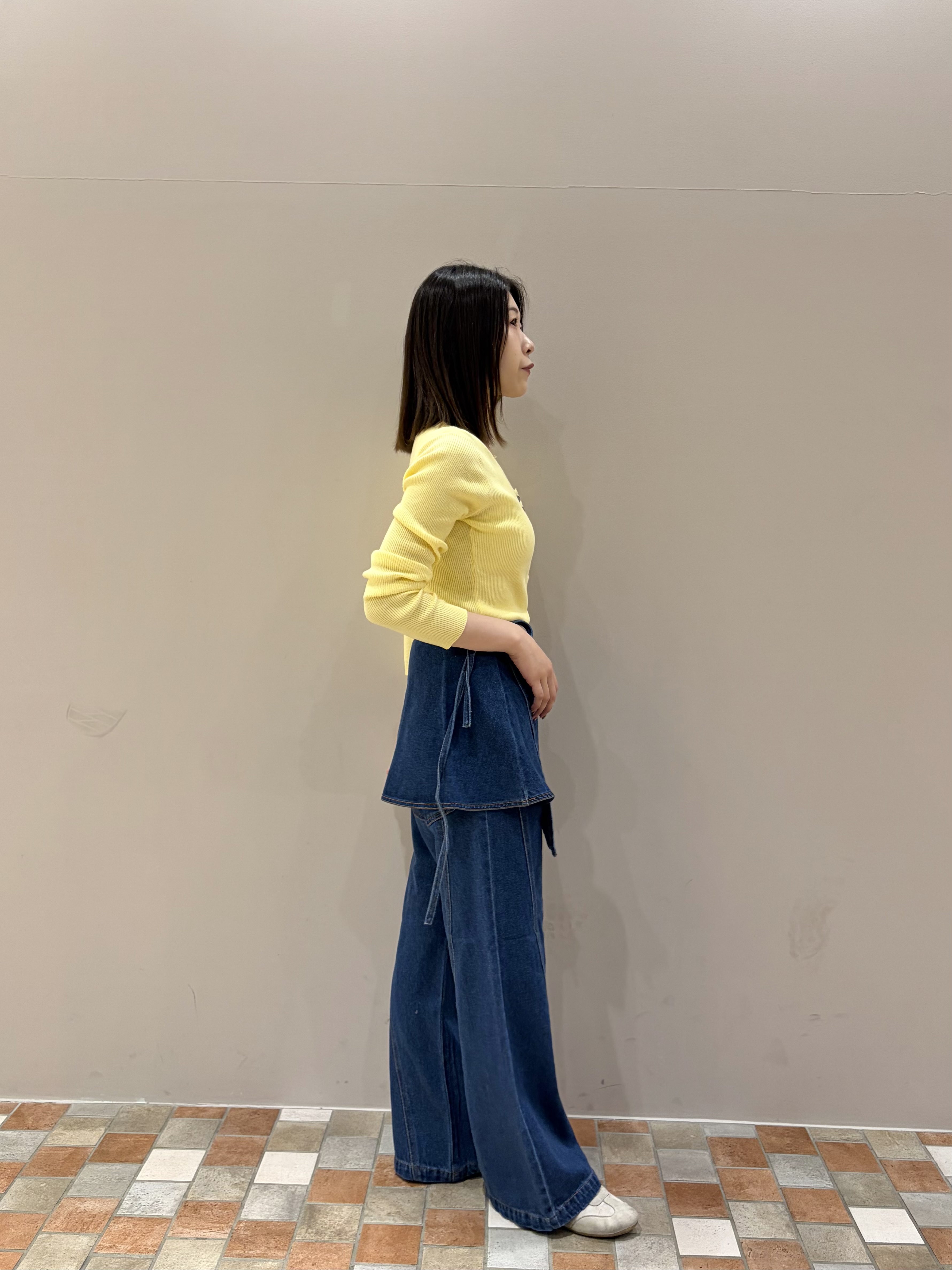 amiさんの「INDIVI｜ラインロングネックレス」を使ったコーディネート