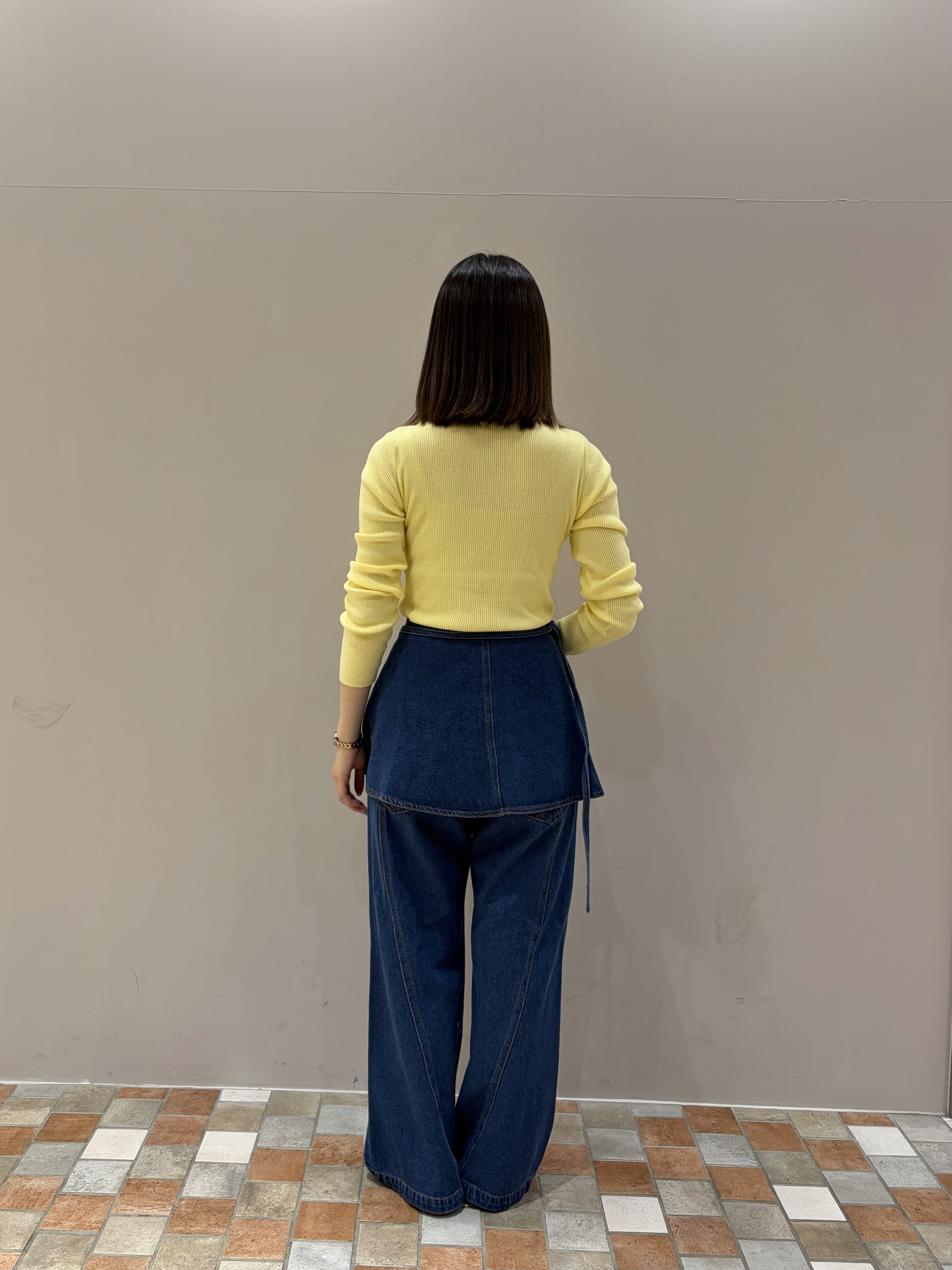 amiさんの「INDIVI｜ラインロングネックレス」を使ったコーディネート