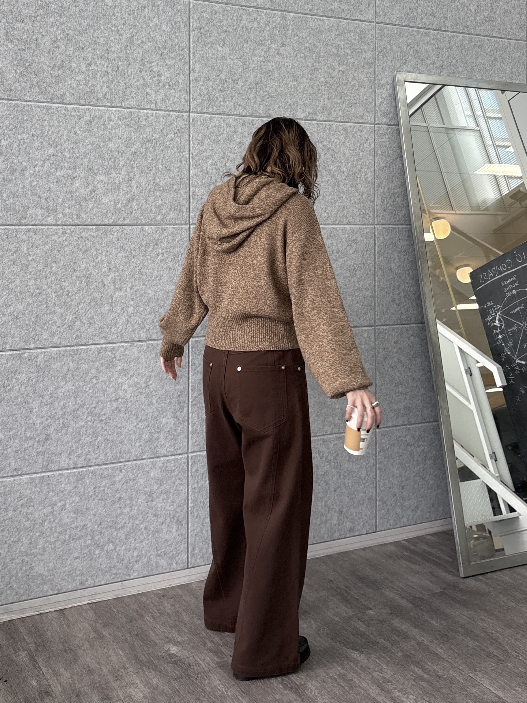 kotakiさんの「INDIVI｜フーディニットカーディガン【LIVE紹介／上枝みどりさん着用】」を使ったコーディネート