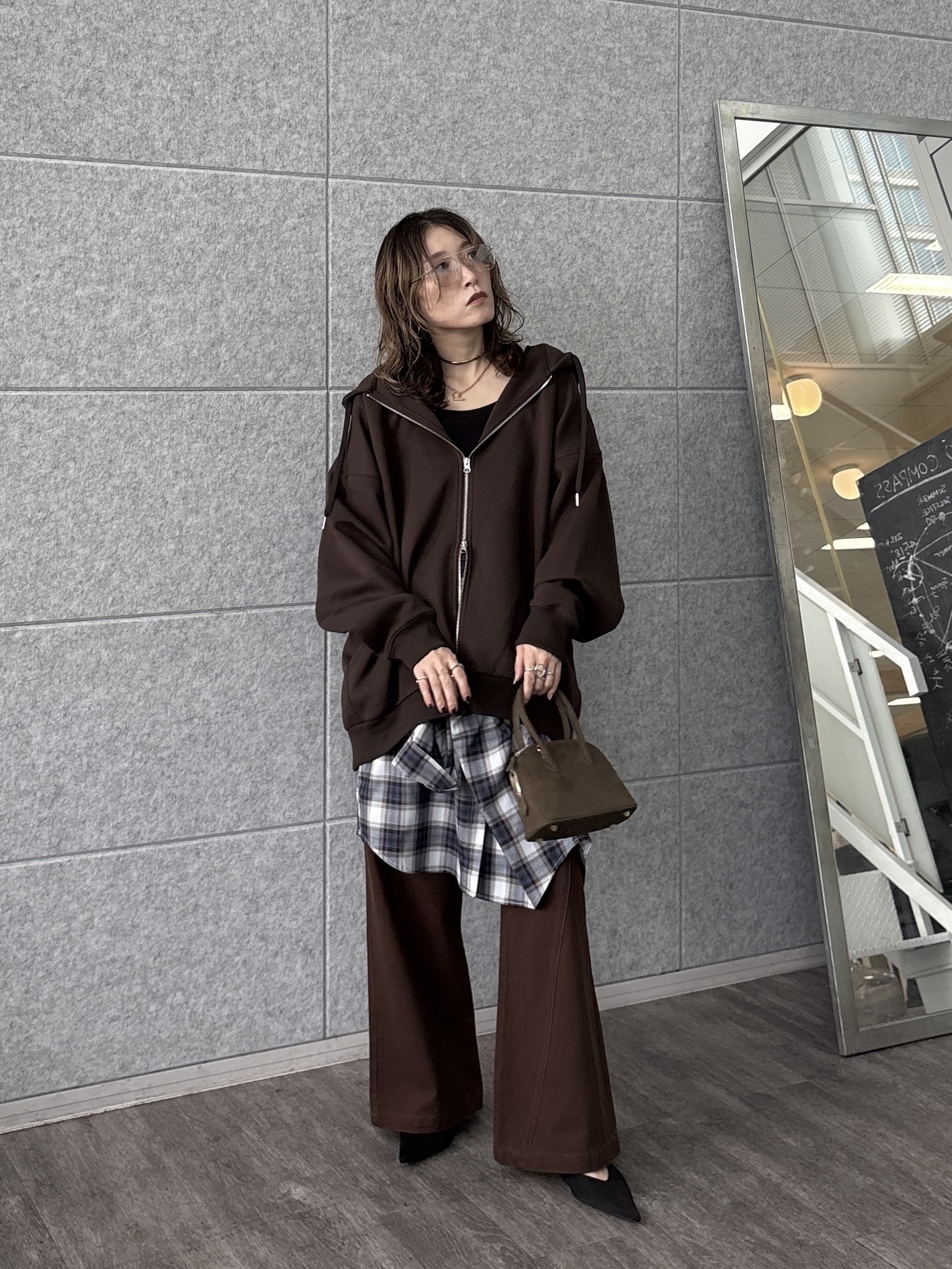 kotakiさんの「INDIVI｜ダンボールパーカー」を使ったコーディネート