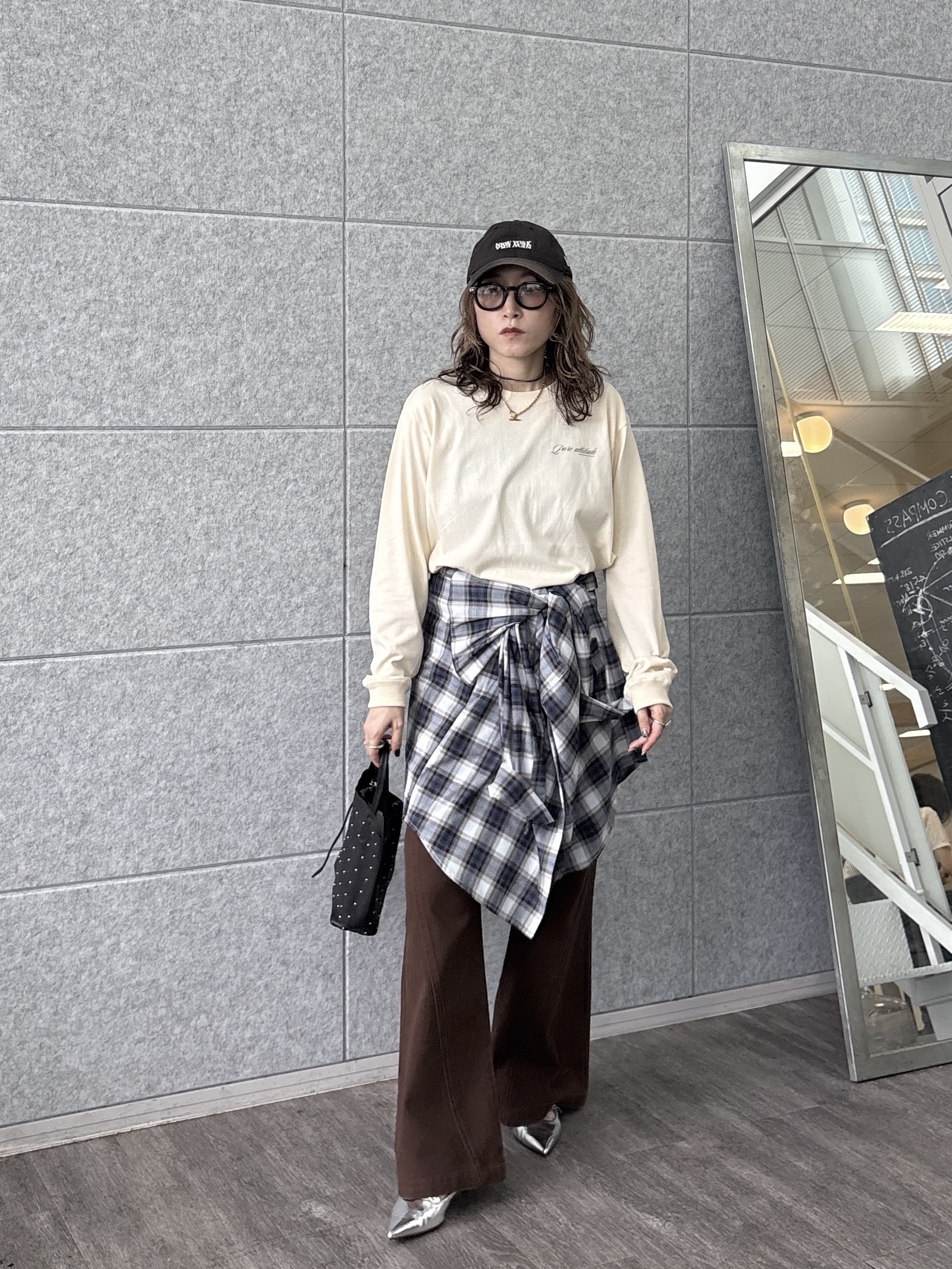 kotakiさんの「INDIVI｜ワンポイントロゴロンT【LIVE紹介／上枝みどりさん着用】」を使ったコーディネート