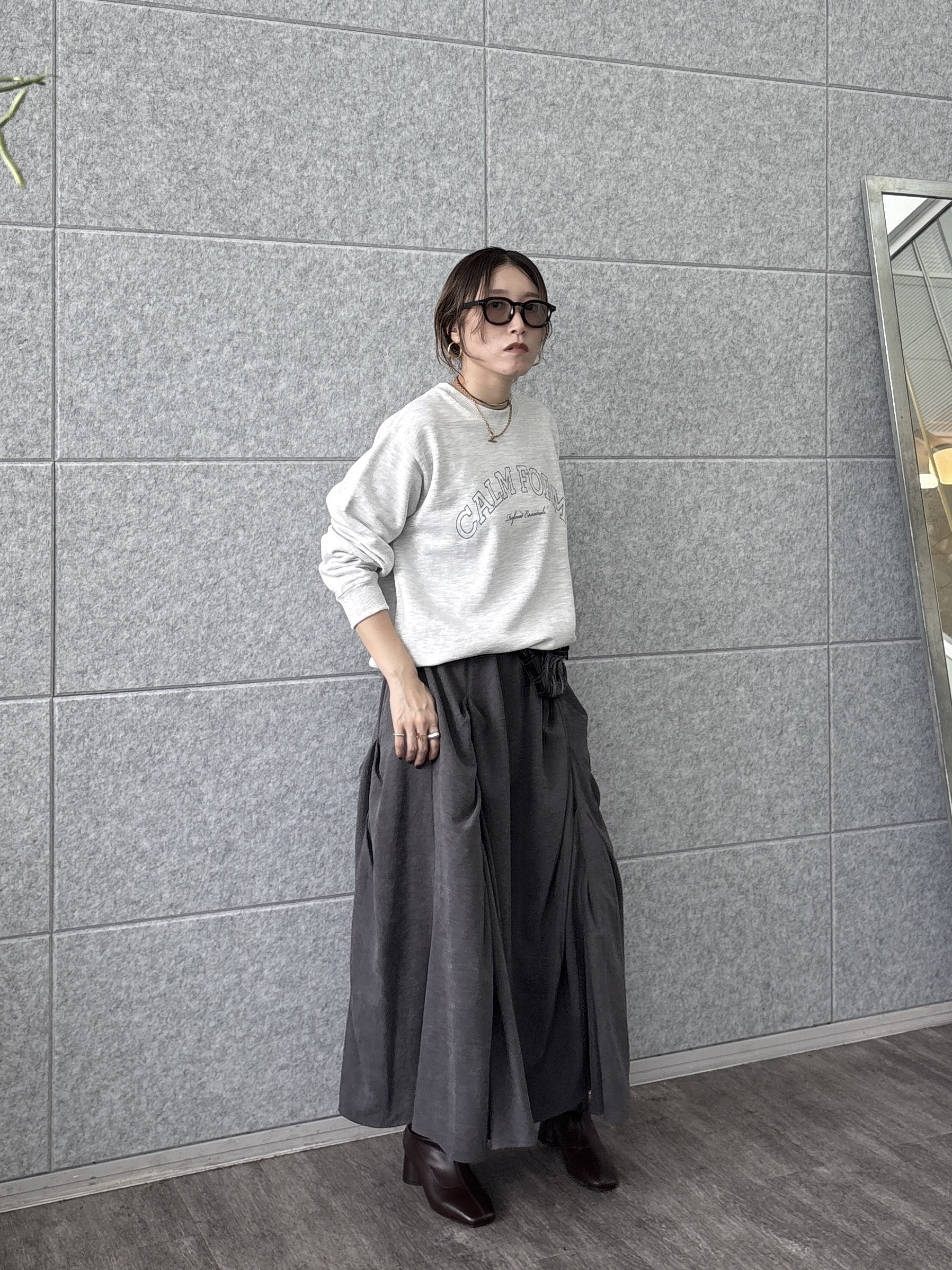 kotakiさんの「INDIVI｜フォルムロゴスウェット」を使ったコーディネート
