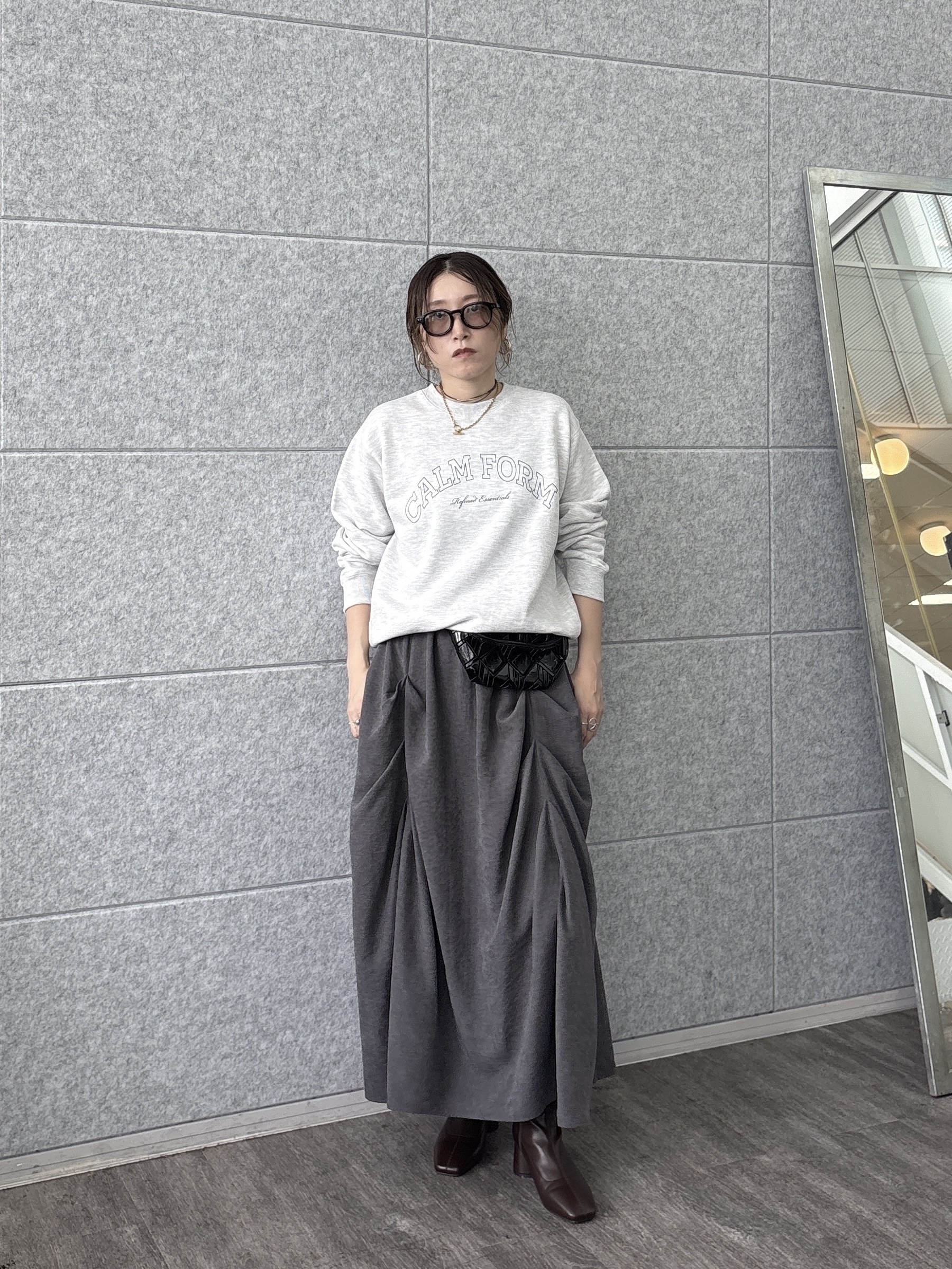 kotakiさんの「INDIVI｜フォルムロゴスウェット」を使ったコーディネート