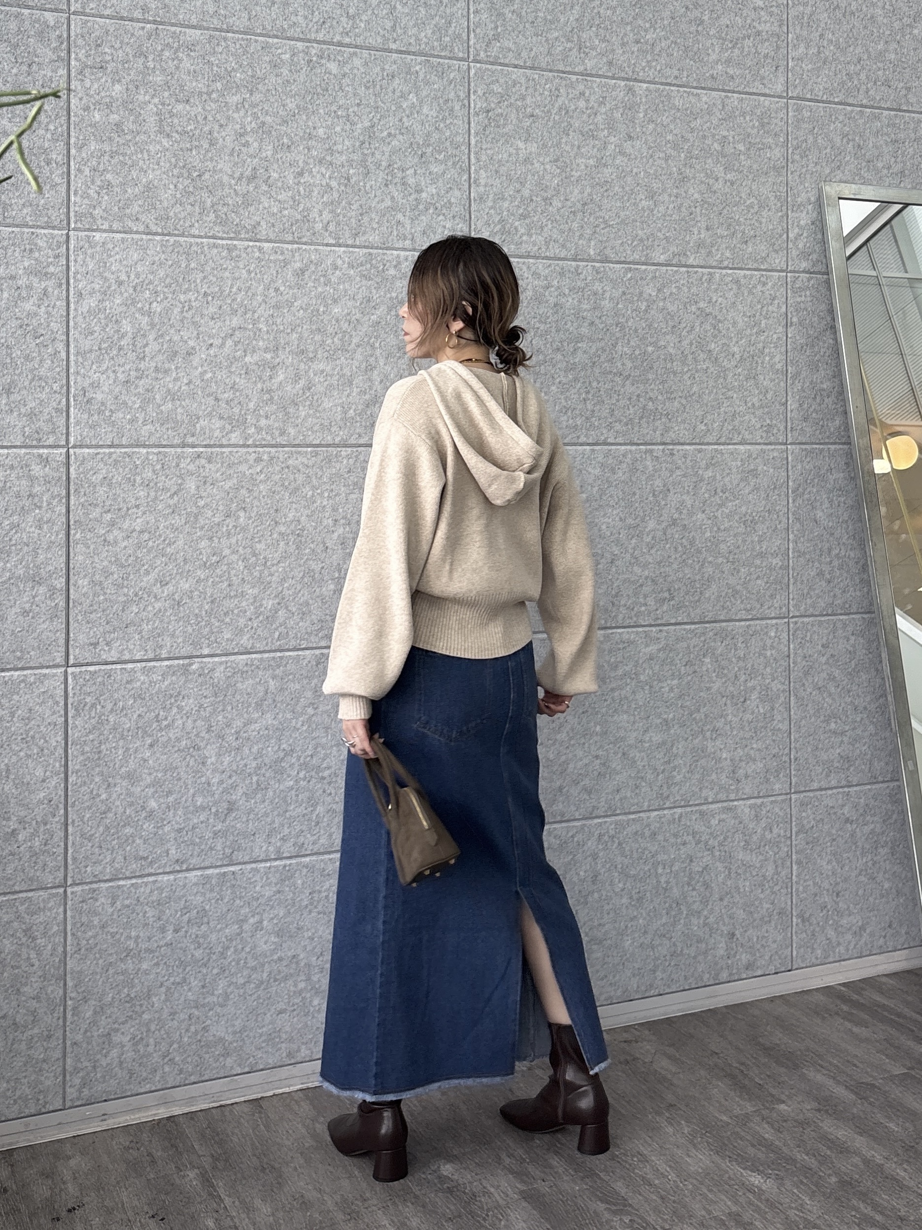 kotakiさんの「INDIVI｜フーディニットカーディガン【LIVE紹介／上枝みどりさん着用】」を使ったコーディネート