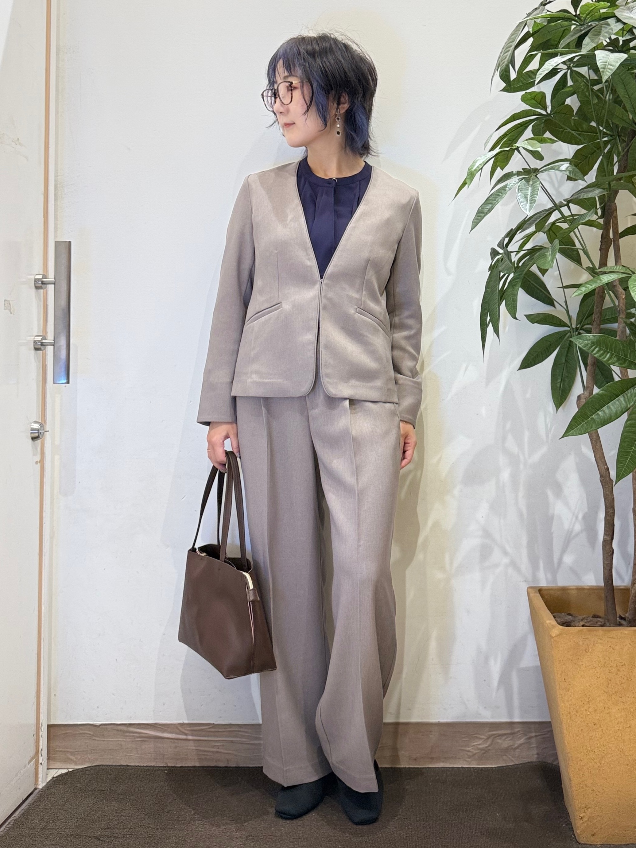 misakiさんの「SHOO･LA･RUE｜【セットアップ可/通勤/洗濯機可/SS-LL】女性らしく決まる カラーレスジャケット」を使ったコーディネート
