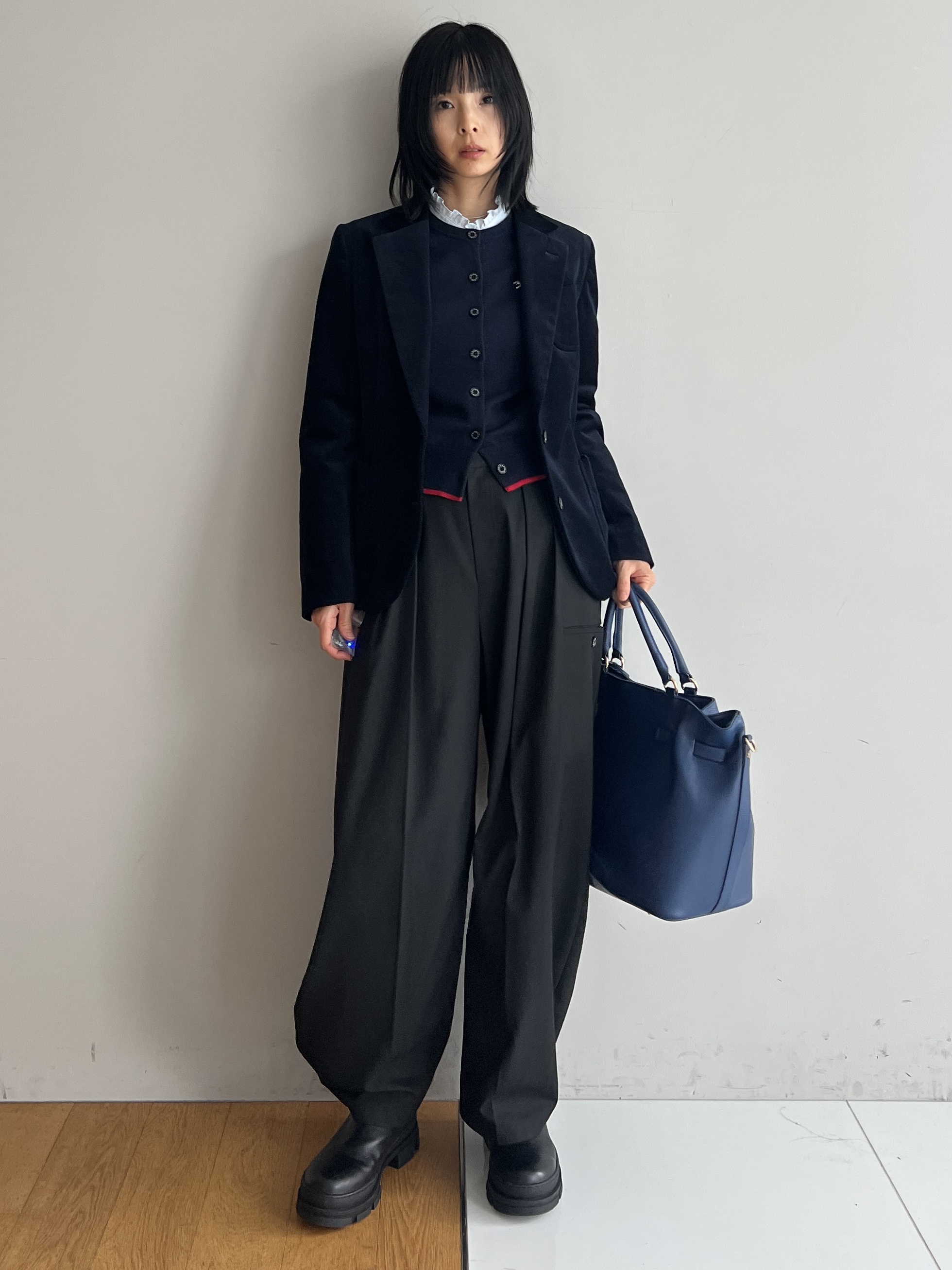 misaさんの「DRESSTERIOR｜カービー カーゴパンツ」を使ったコーディネート