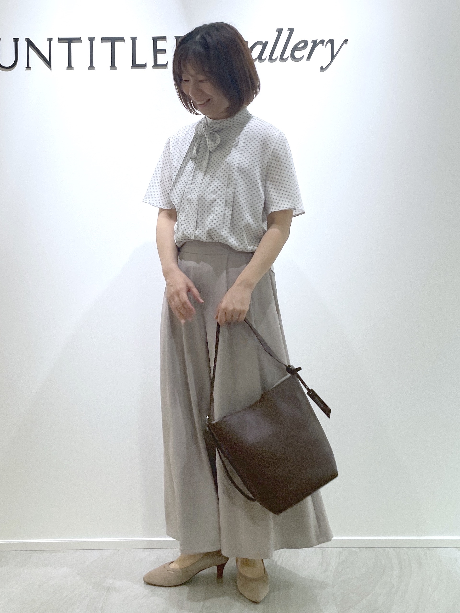 hanaさんの「UNTITLED｜【通勤オフィス/スーツインナー】ダイヤジオメプリントブラウス」を使ったコーディネート