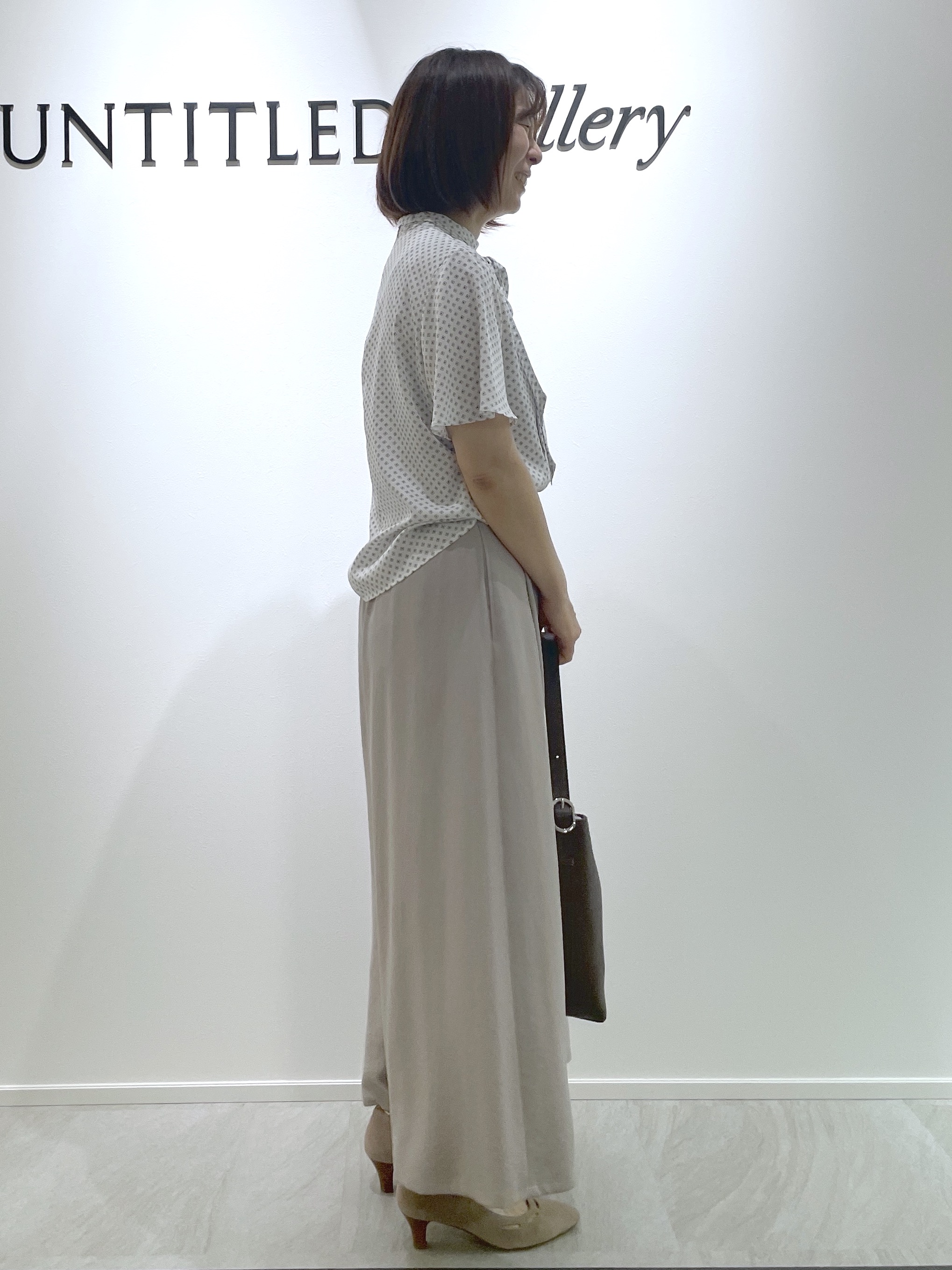 hanaさんの「UNTITLED｜【通勤オフィス/スーツインナー】ダイヤジオメプリントブラウス」を使ったコーディネート