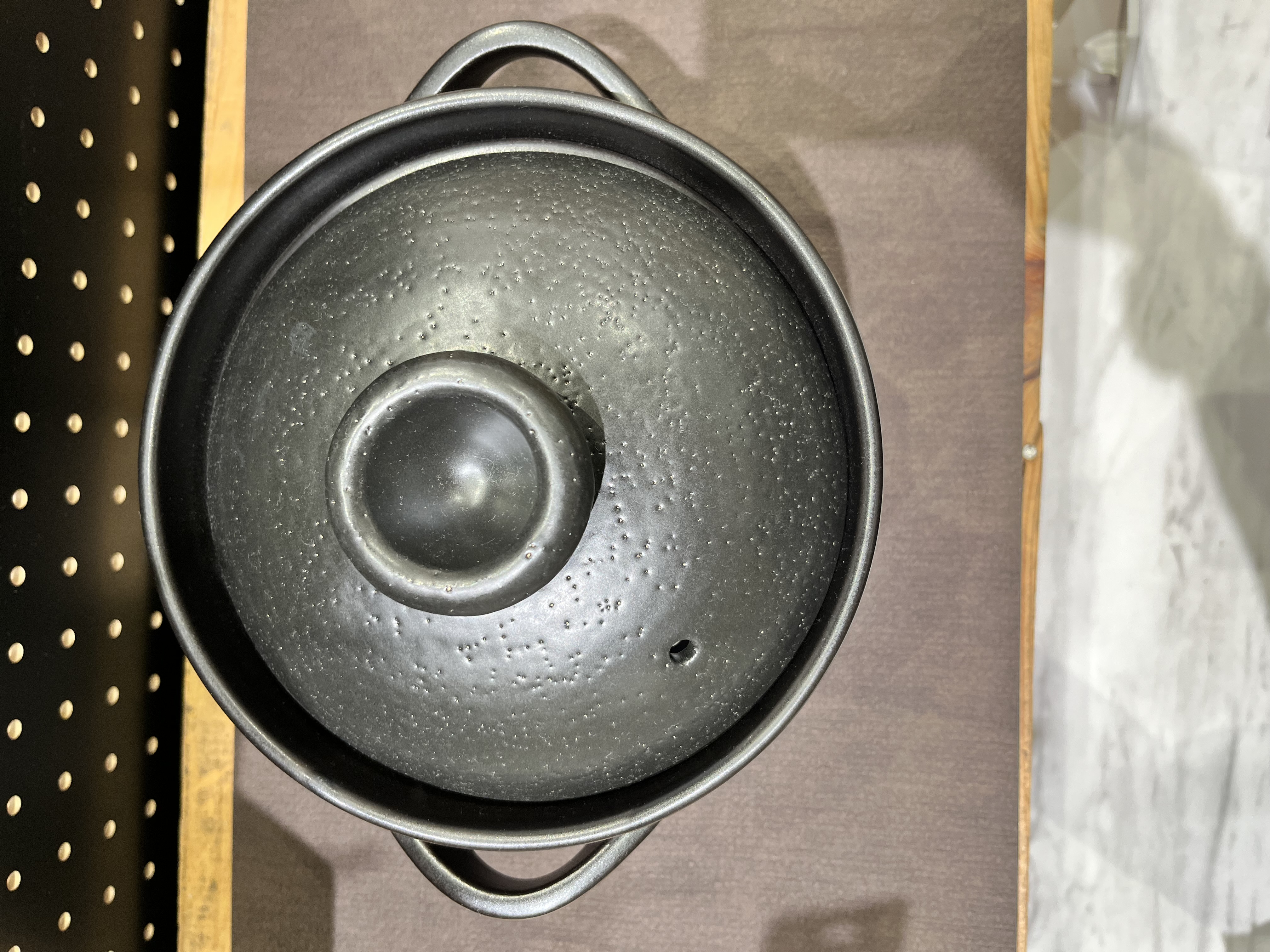 OYSTERさんの「212 KITCHEN STORE｜ごはん土鍋 2合炊き BK」を使ったコーディネート
