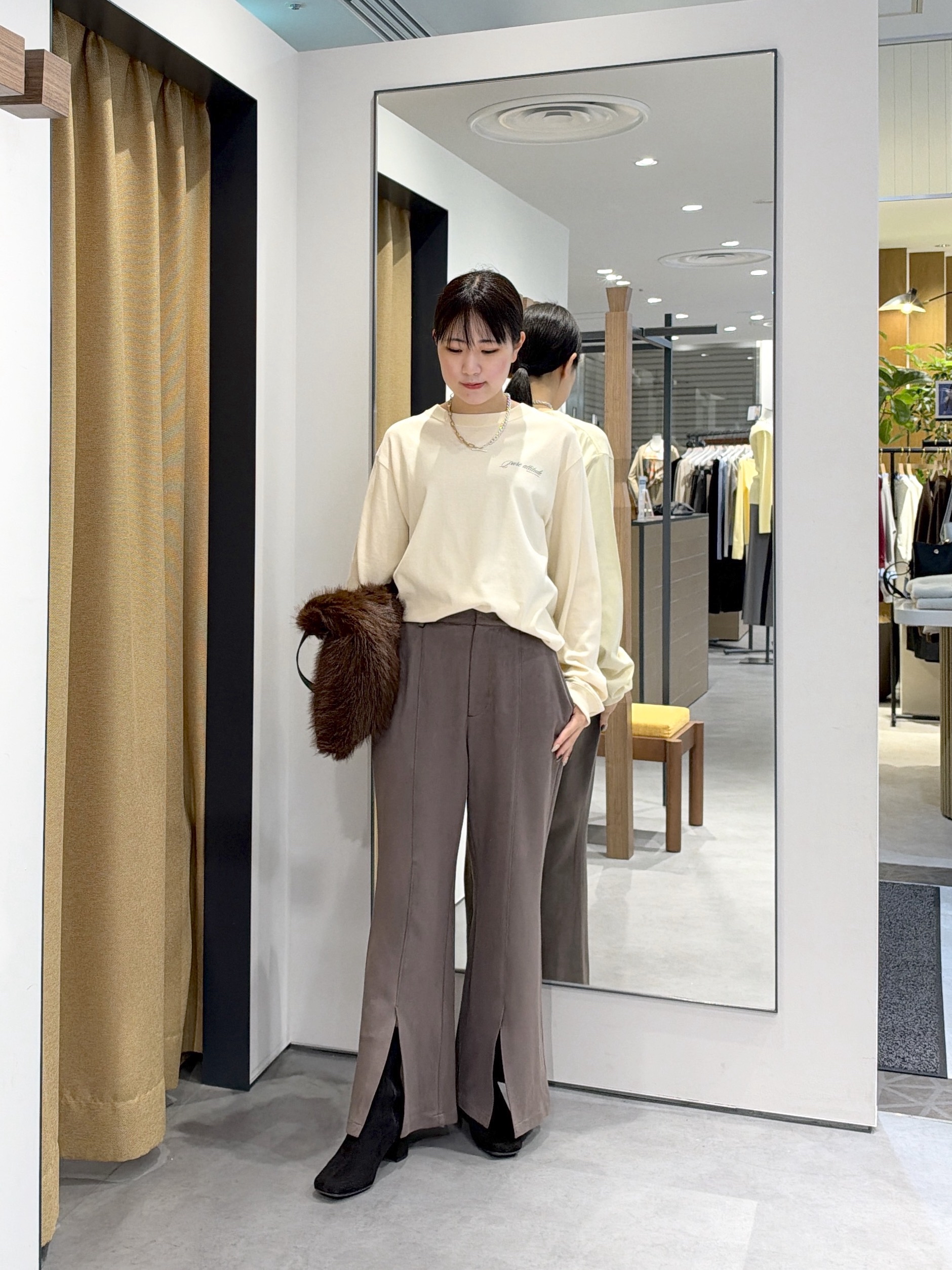 Renoさんの「INDIVI｜ワンポイントロゴロンT【LIVE紹介／上枝みどりさん着用】」を使ったコーディネート