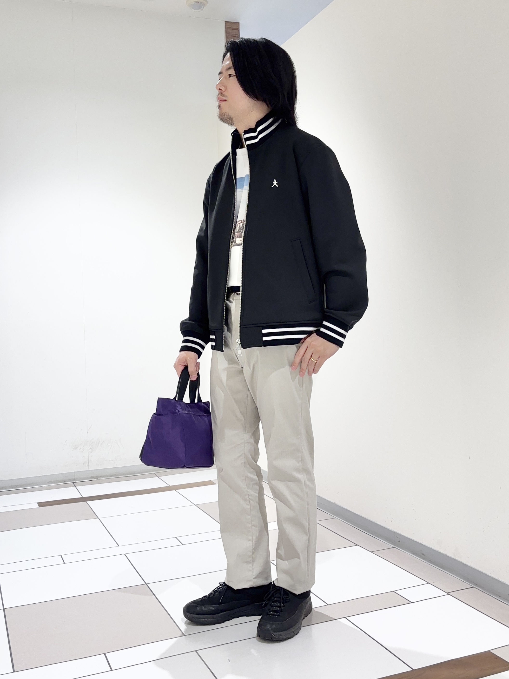及川さんの「TAKEO KIKUCHI｜【BOWLER HAT LABEL】ダウンファブリック トラックジャケット」を使ったコーディネート
