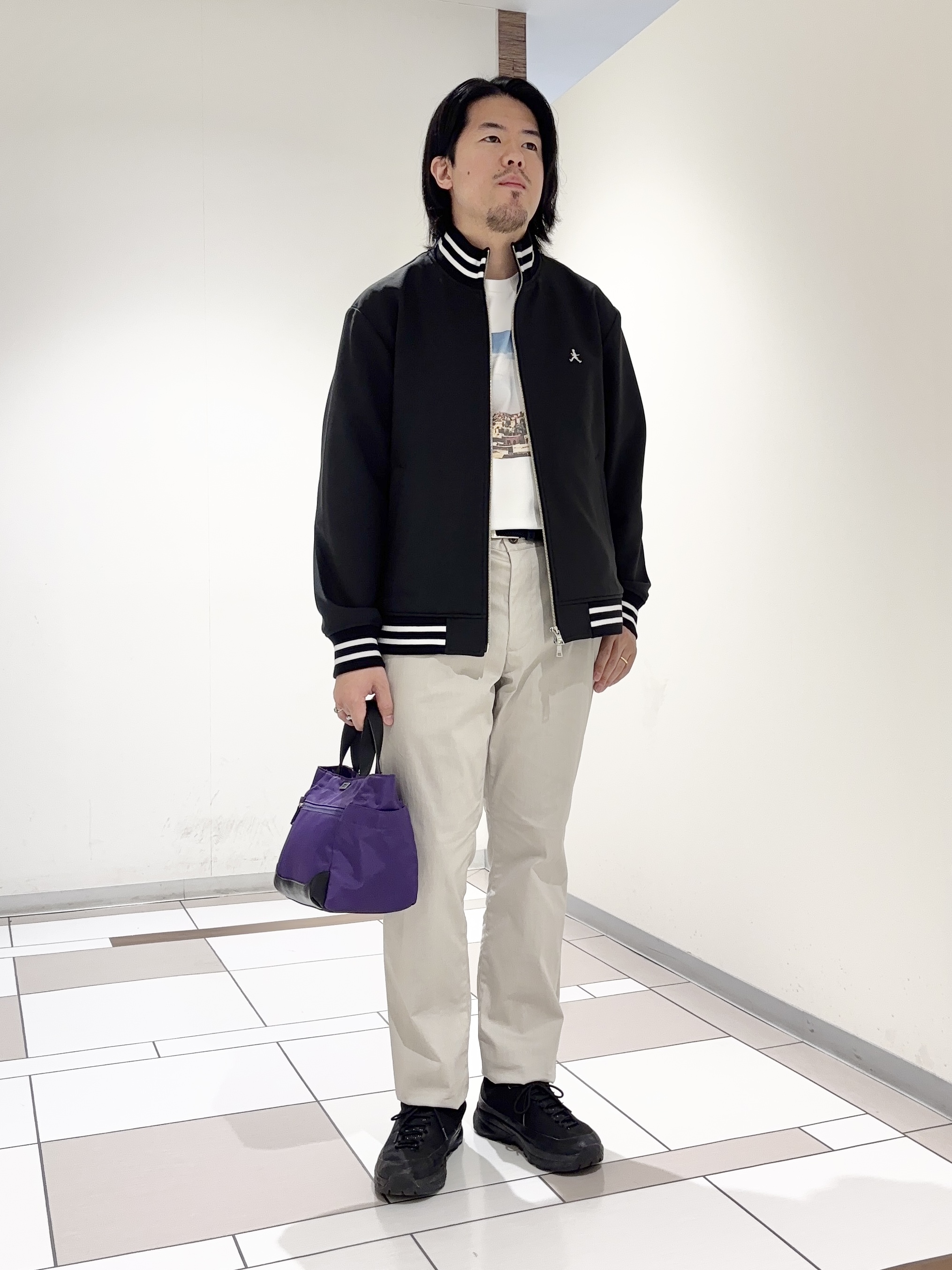 及川さんの「TAKEO KIKUCHI｜【BOWLER HAT LABEL】ダウンファブリック トラックジャケット」を使ったコーディネート