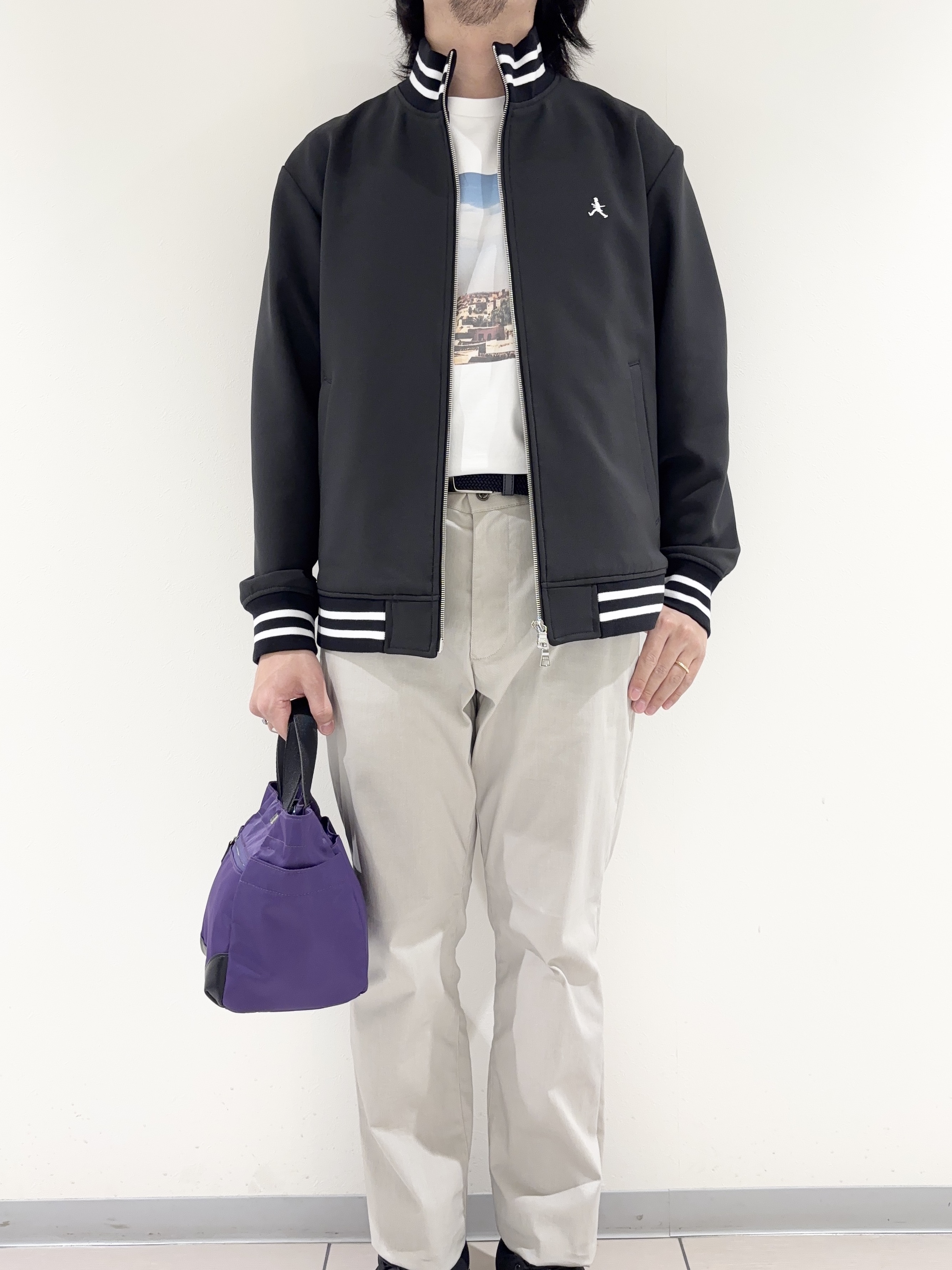 及川さんの「TAKEO KIKUCHI｜【BOWLER HAT LABEL】ダウンファブリック トラックジャケット」を使ったコーディネート
