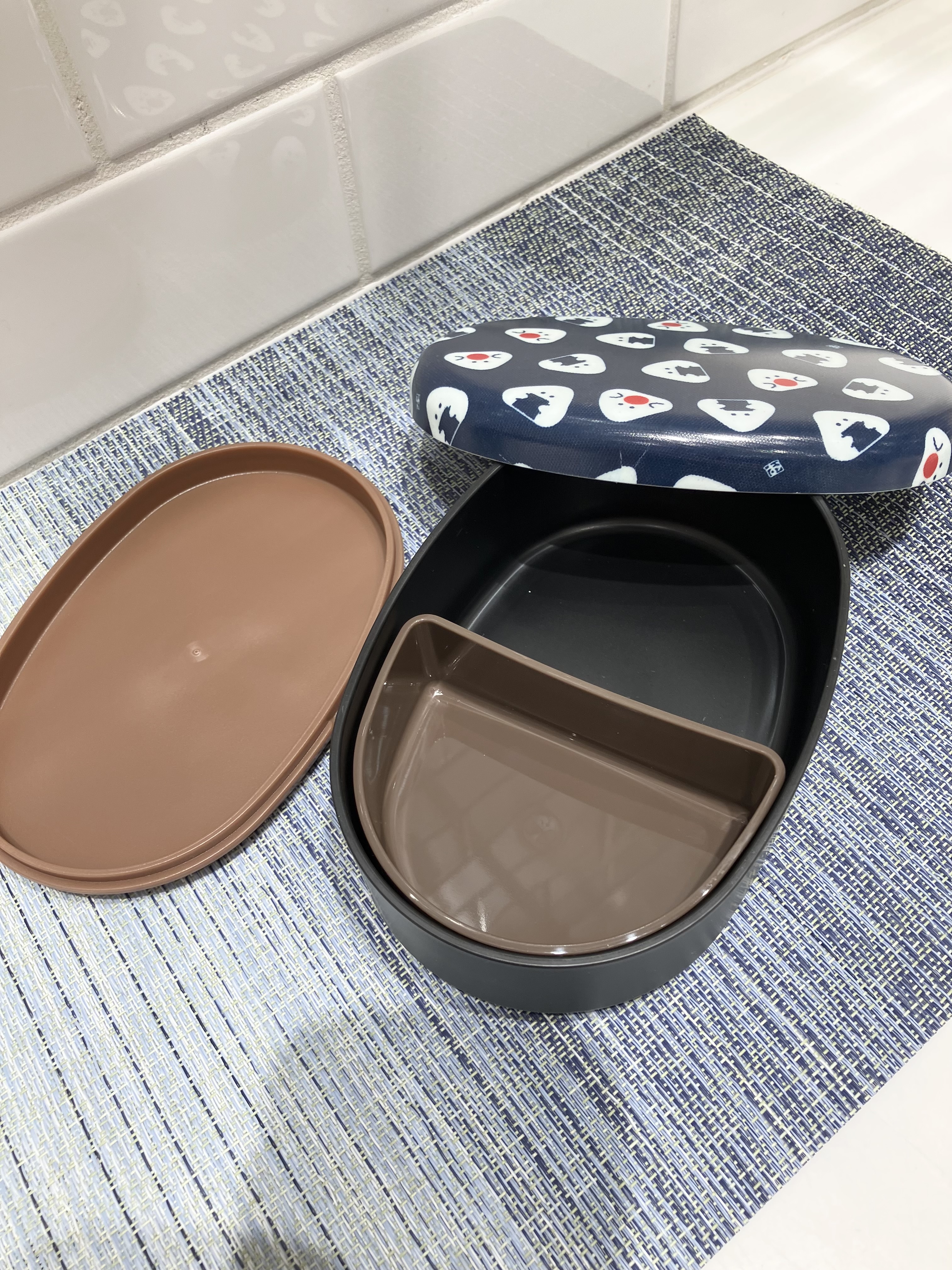 たまさんの「212 KITCHEN STORE｜ぎゅっとおにぎりさん ランチボックス のり梅ころころ」を使ったコーディネート