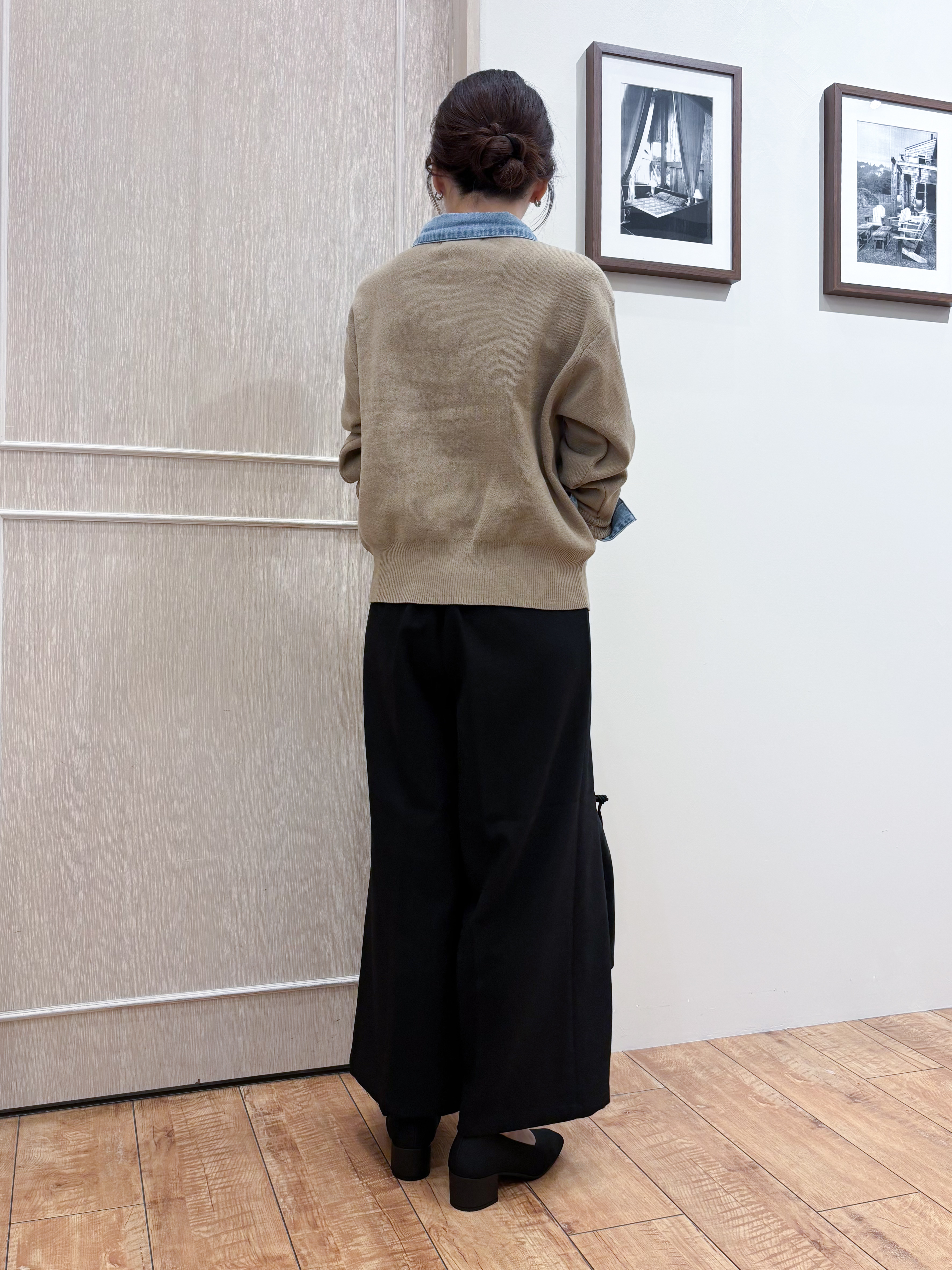 なみさんの「SHOO･LA･RUE｜【S-LL/洗濯機可】デニム／チェック切替でこなれ見え 金ボタンニットカーディガン」を使ったコーディネート