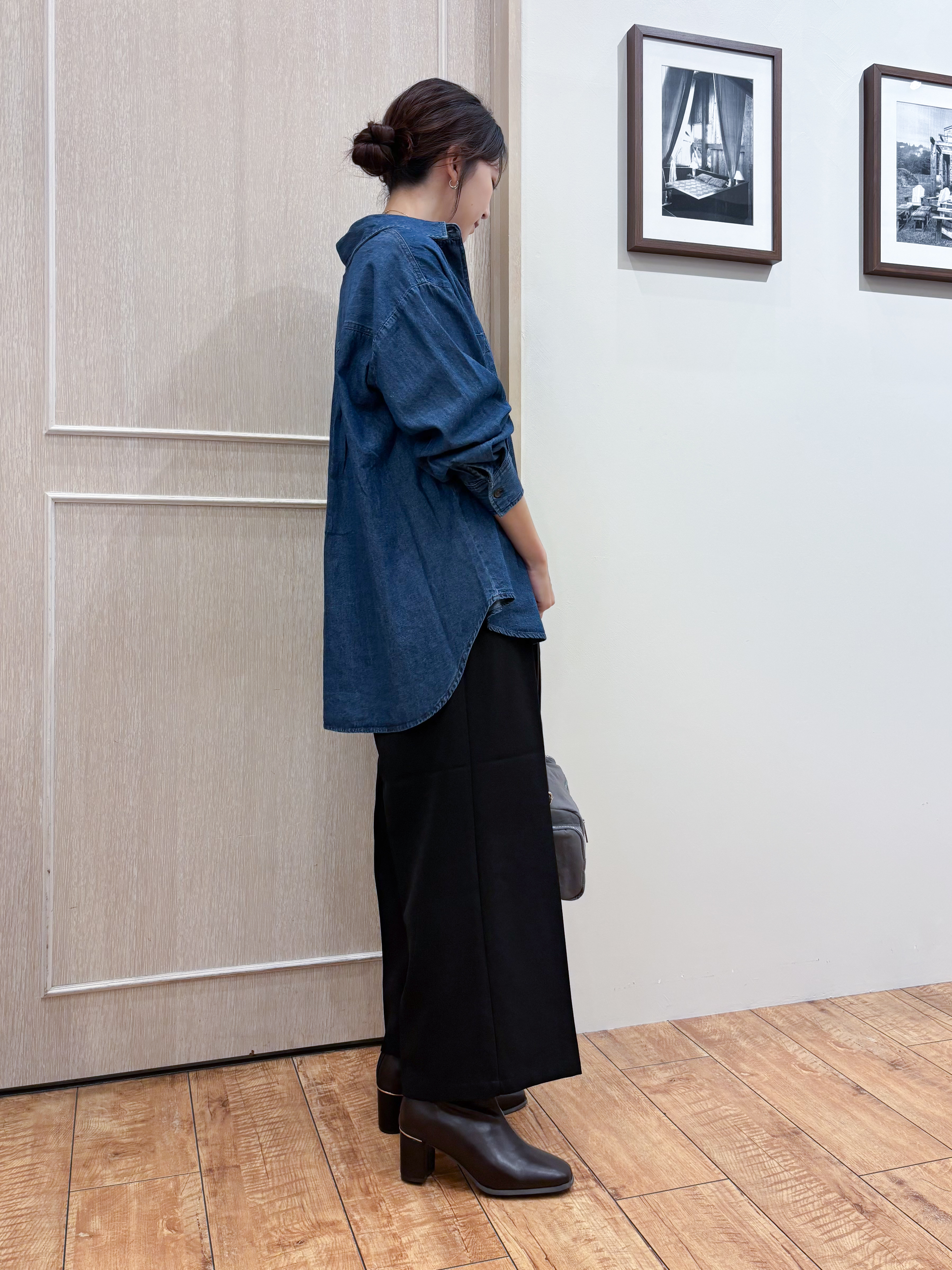 なみさんの「SHOO･LA･RUE｜【S-LL/洗濯機可/体型カバー】ライトオンスデニム ダブルポケット オーバーサイズシャツ」を使ったコーディネート