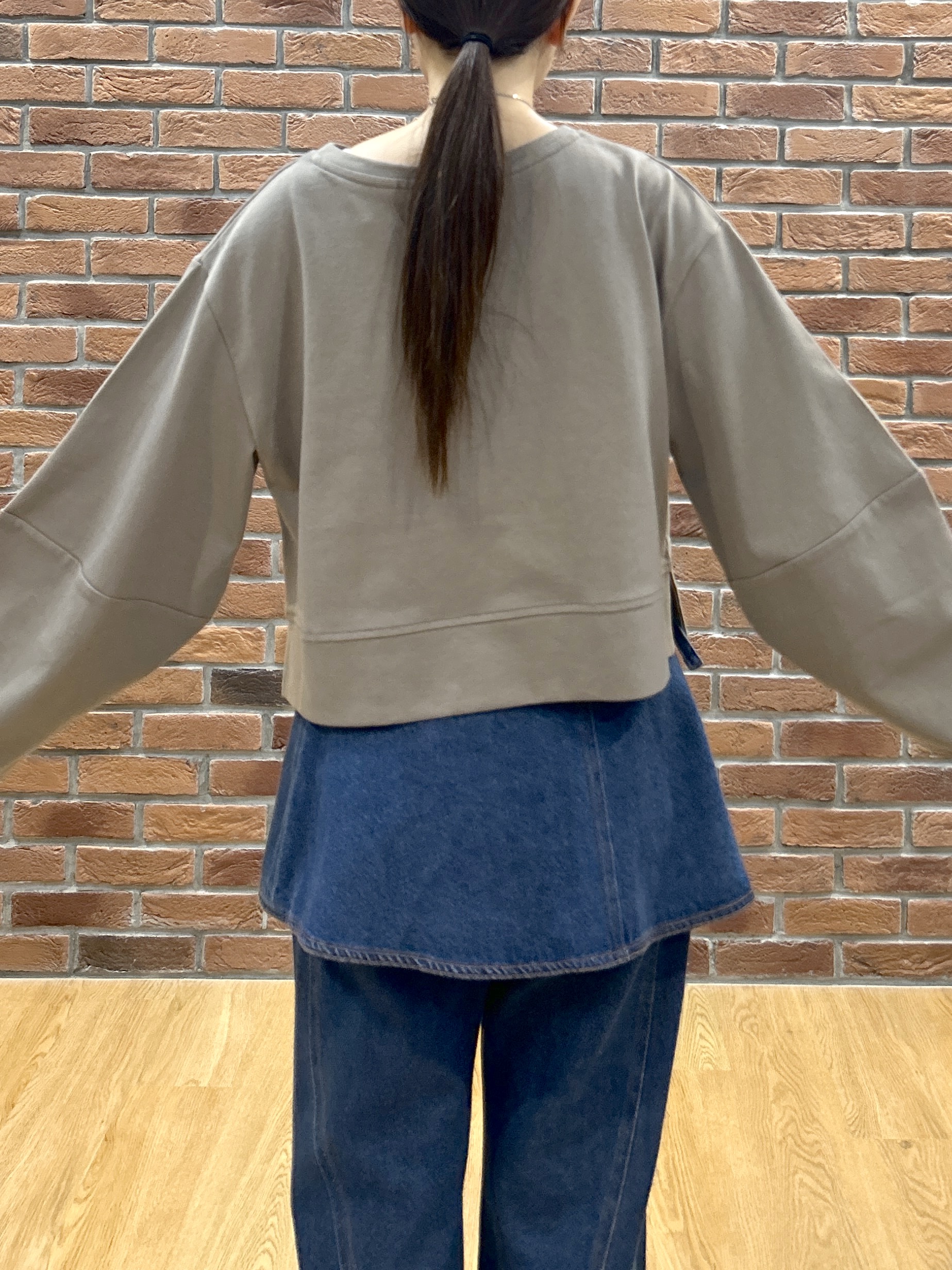 Renoさんの「INDIVI｜ロングスリーブフォルムカットソー【洗える】」を使ったコーディネート