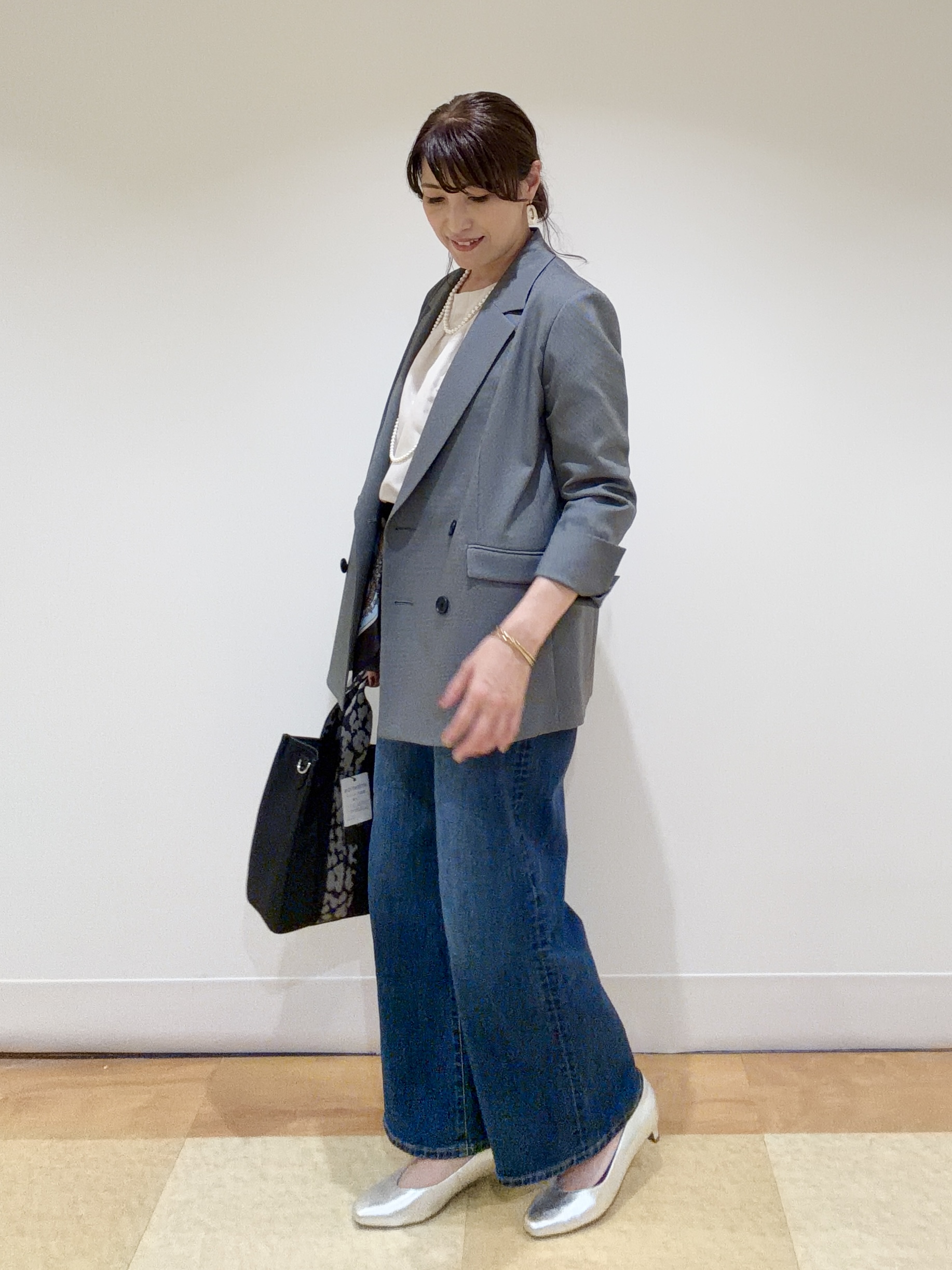 ayaさんの「Reflect｜【通勤◎】ダブルブレストデザインテーラードジャケット」を使ったコーディネート