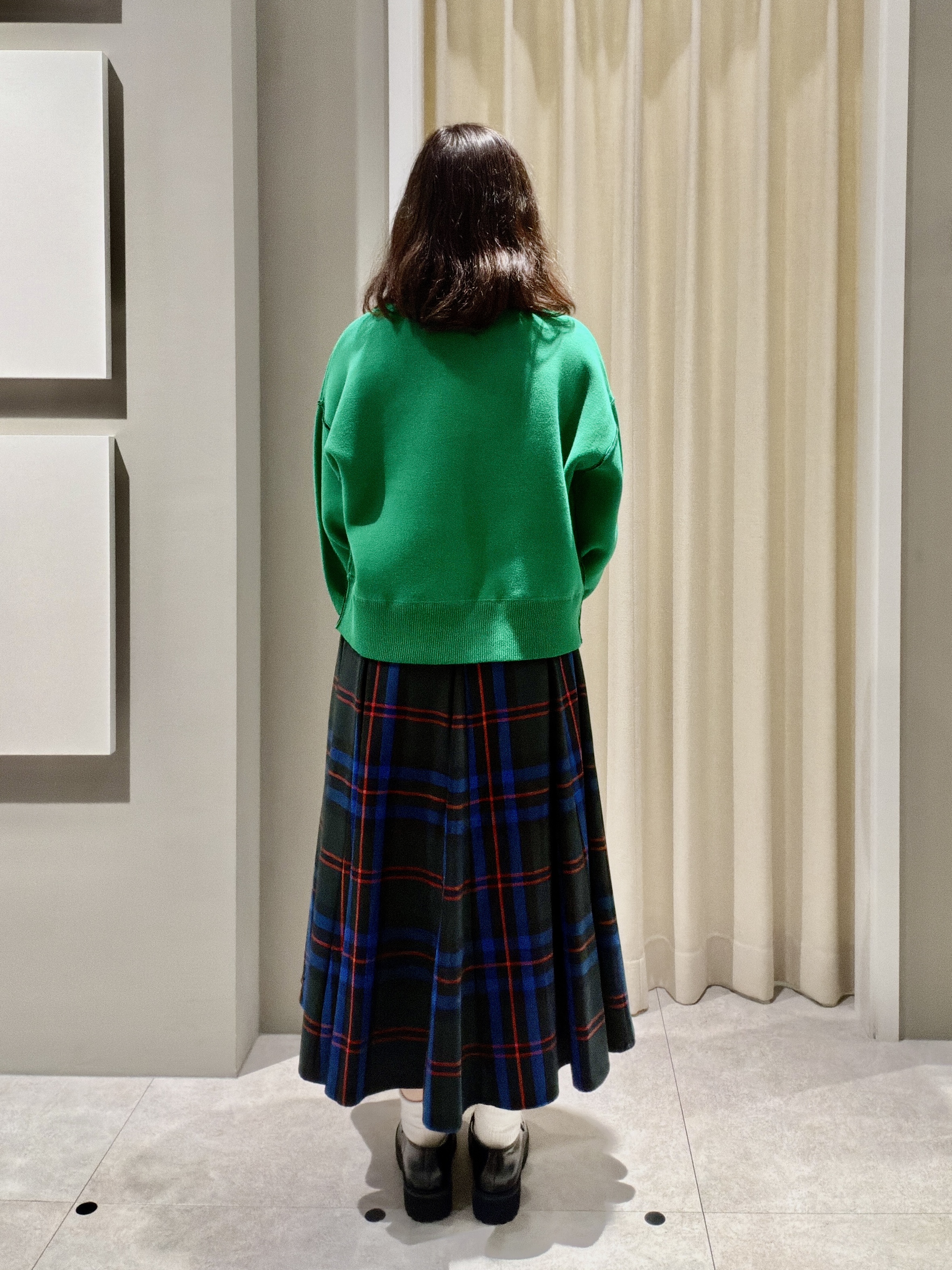 maruさんの「Dessin｜【洗濯機OK/XS-L】配色リバーシブル コットンジャカード クルーネックニット」を使ったコーディネート
