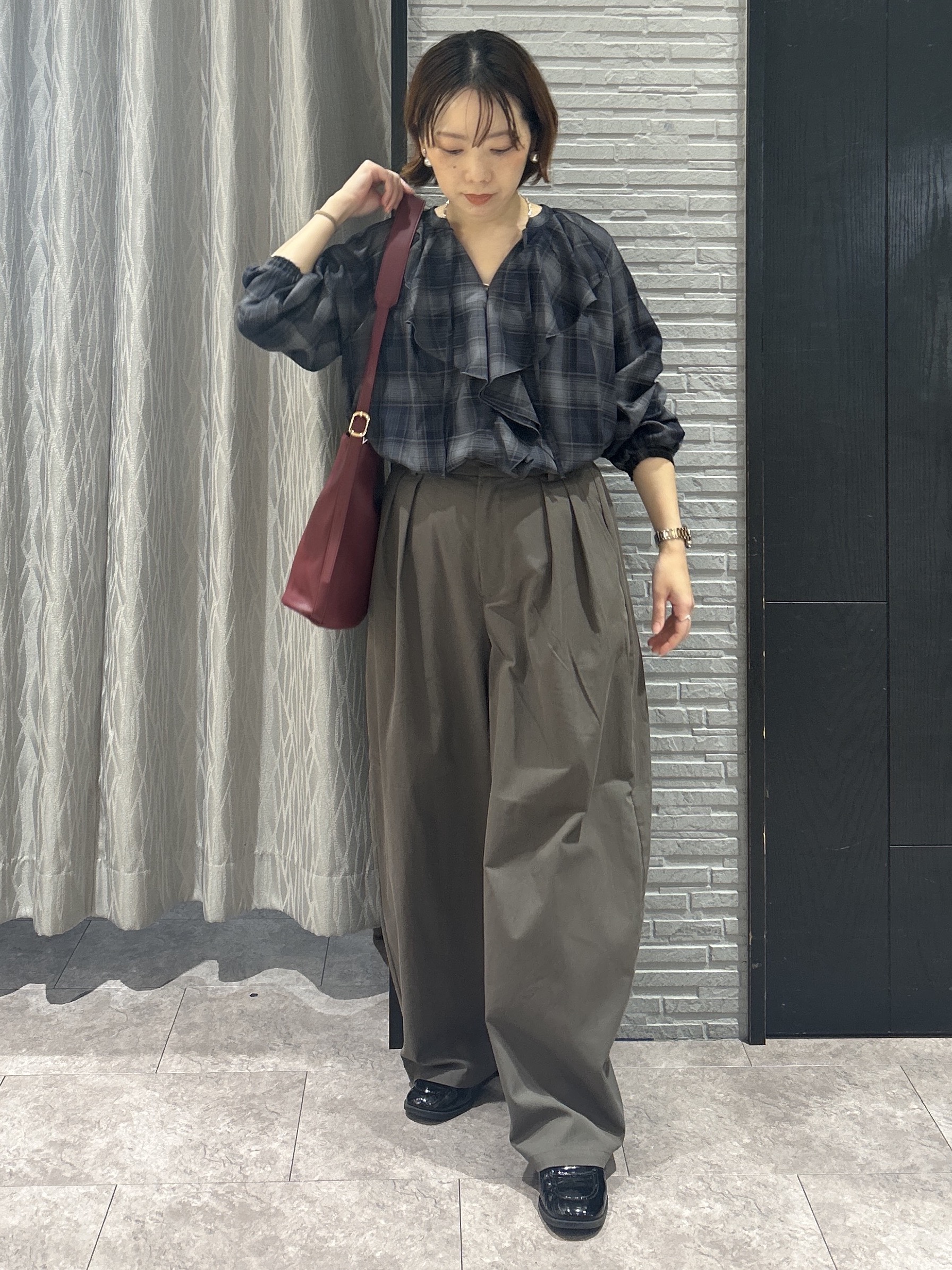 ga_riさんの「THE SHOP TK｜ビエラチェックフリルブラウス」を使ったコーディネート