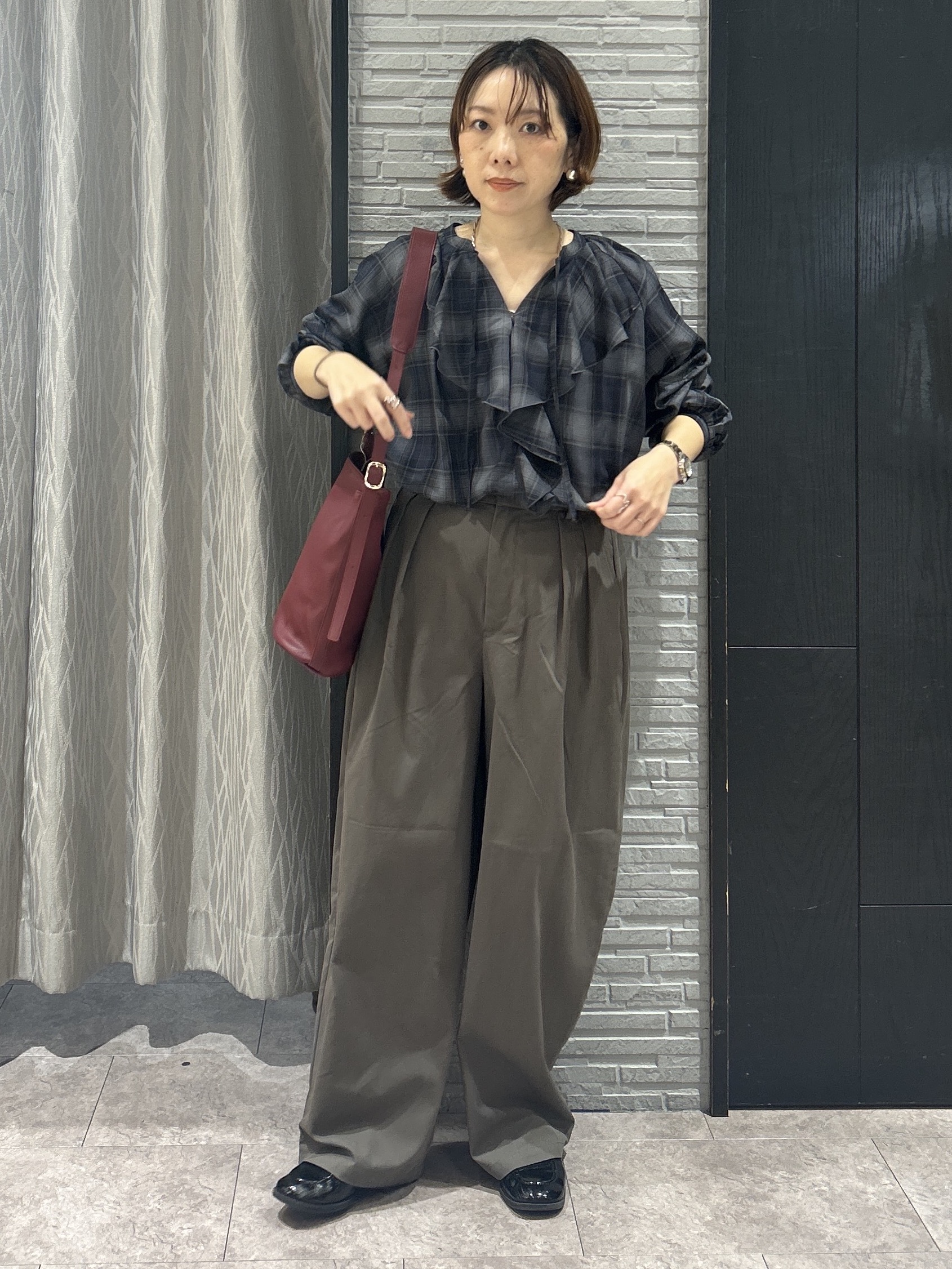 ga_riさんの「THE SHOP TK｜ビエラチェックフリルブラウス」を使ったコーディネート