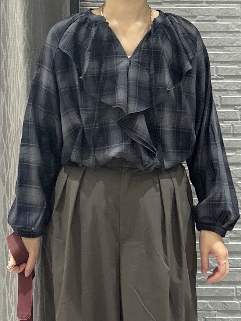 ga_riさんの「THE SHOP TK｜ビエラチェックフリルブラウス」を使ったコーディネート