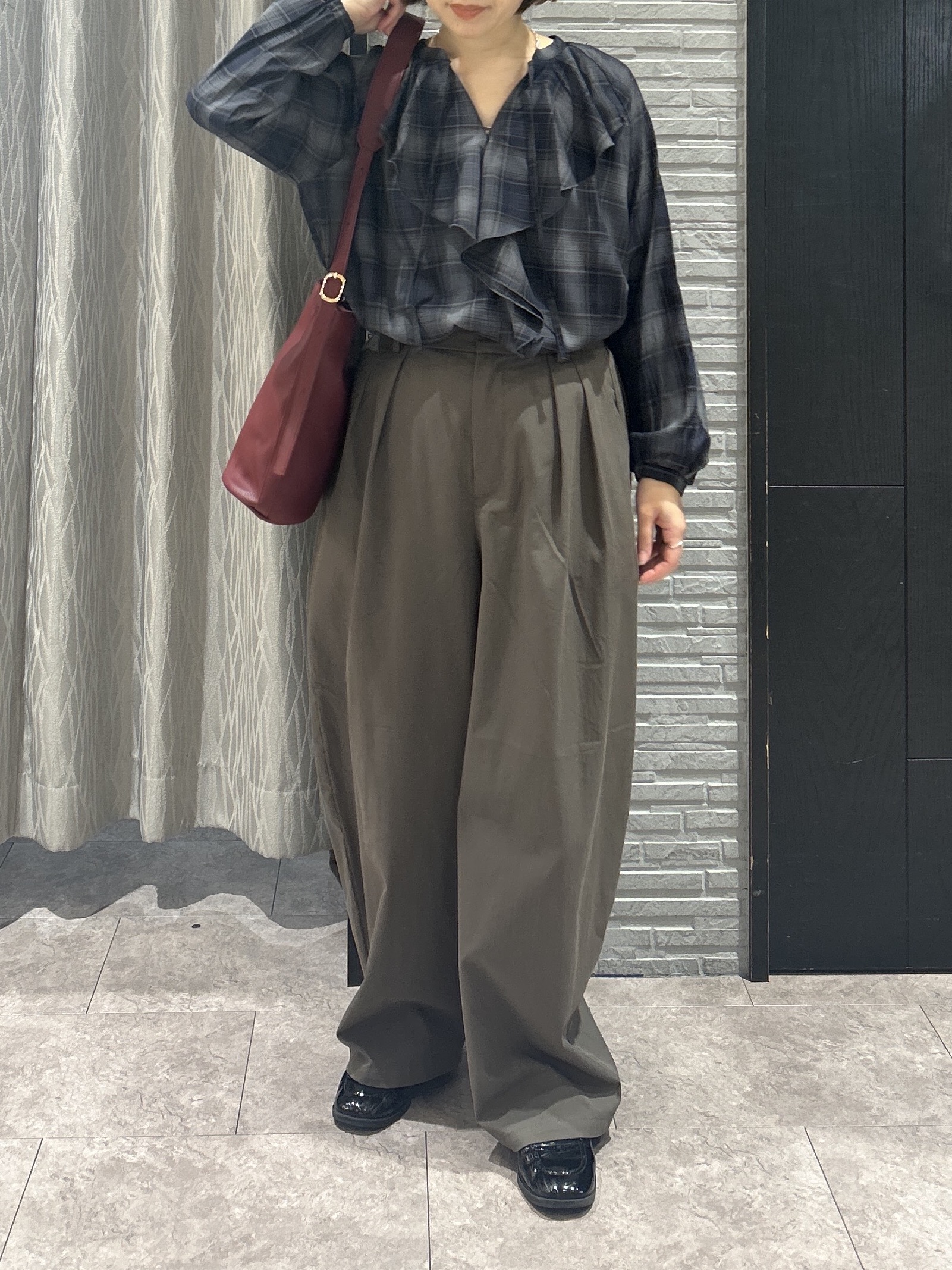 ga_riさんの「THE SHOP TK｜ビエラチェックフリルブラウス」を使ったコーディネート