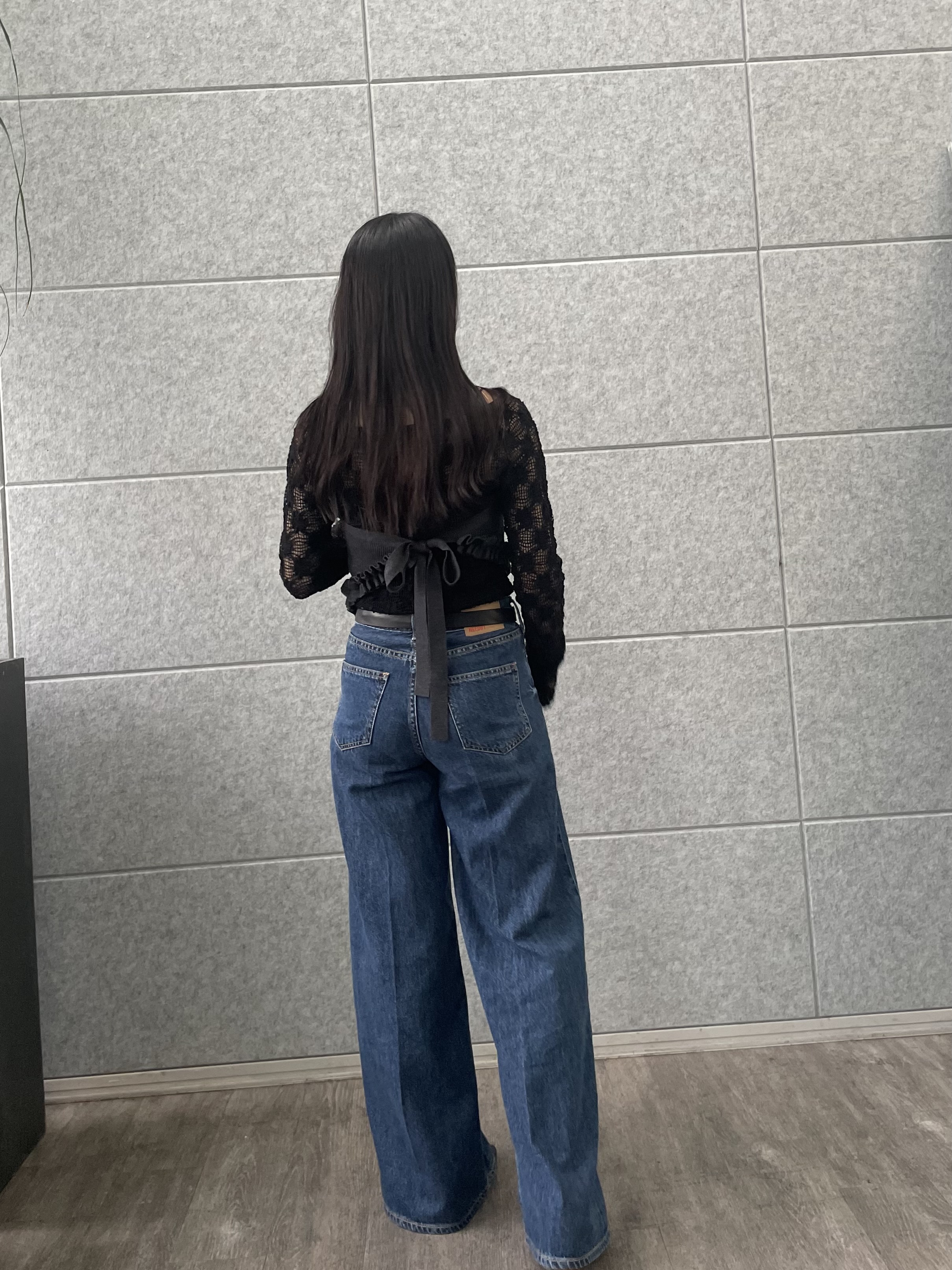 丸山加奈子さんの「CODE A｜【Re】floral lace tops」を使ったコーディネート
