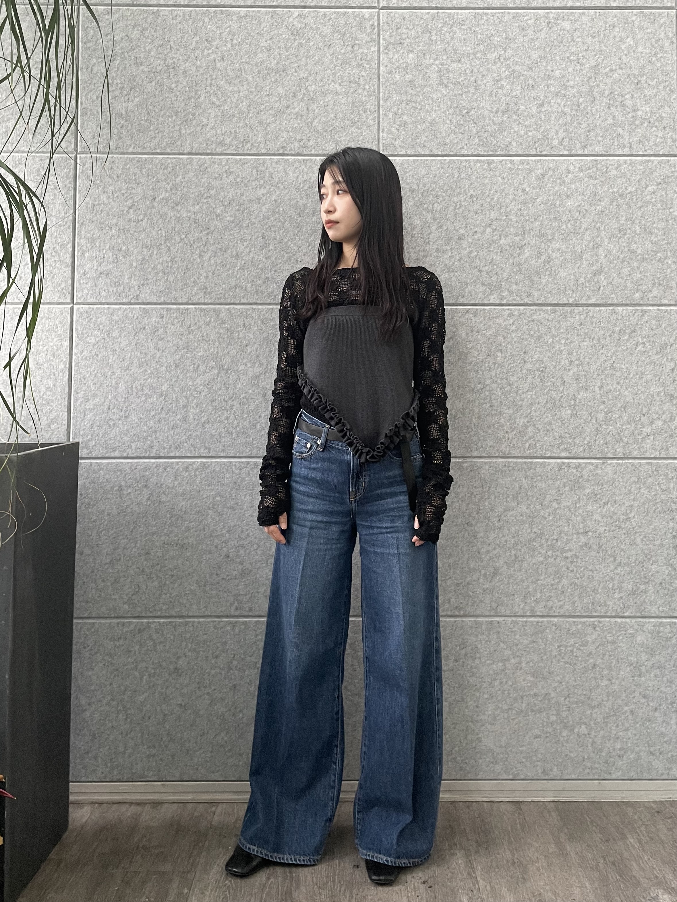 丸山加奈子さんの「CODE A｜【Re】floral lace tops」を使ったコーディネート
