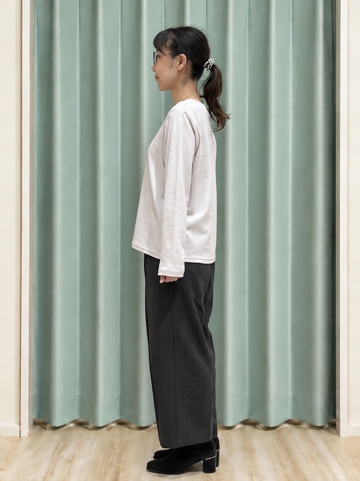 まつみさんの「SHOO･LA･RUE｜【セットアップ可/洗濯機可】軽やかに羽織れる スポンディッシュ ニットカーディガン」を使ったコーディネート