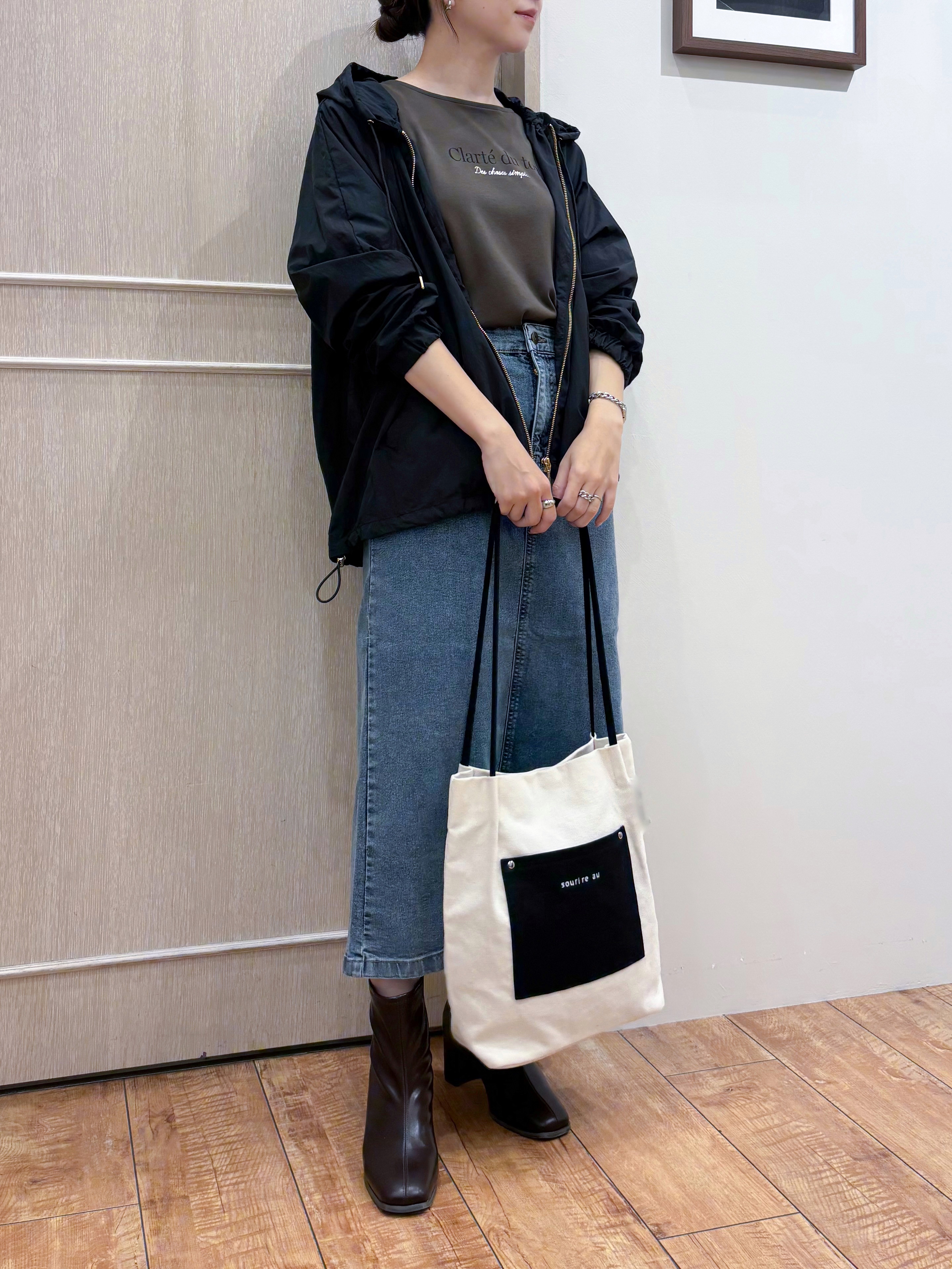 なみさんの「SHOO･LA･RUE｜【S-LL/撥水】ゴールドパーツで女性らしく ギャザーブルゾン」を使ったコーディネート