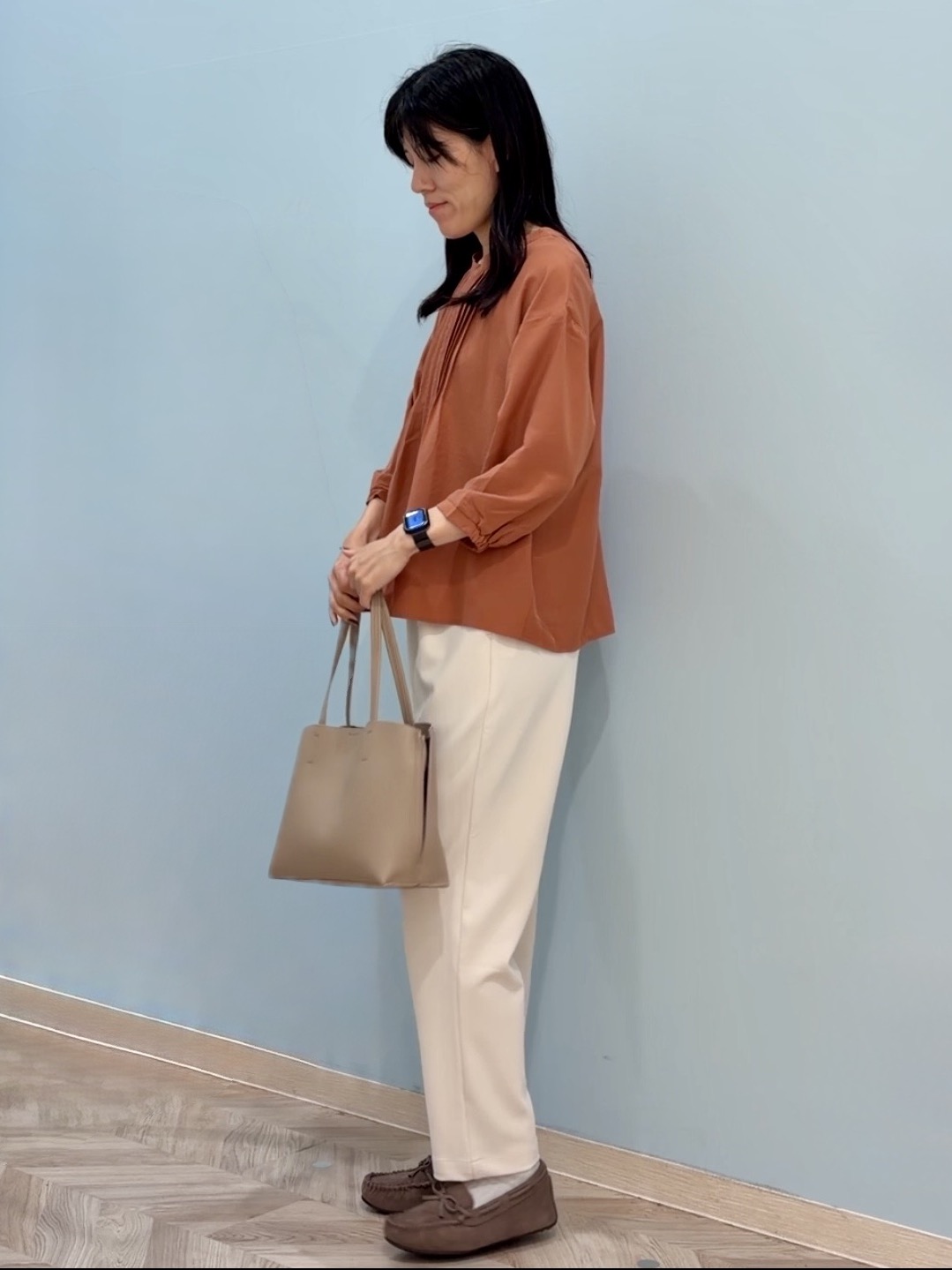 大西直穂さんの「SHOO･LA･RUE｜【S-LL/洗濯機可】1枚で華やかに フロントレース7分袖ブラウス」を使ったコーディネート