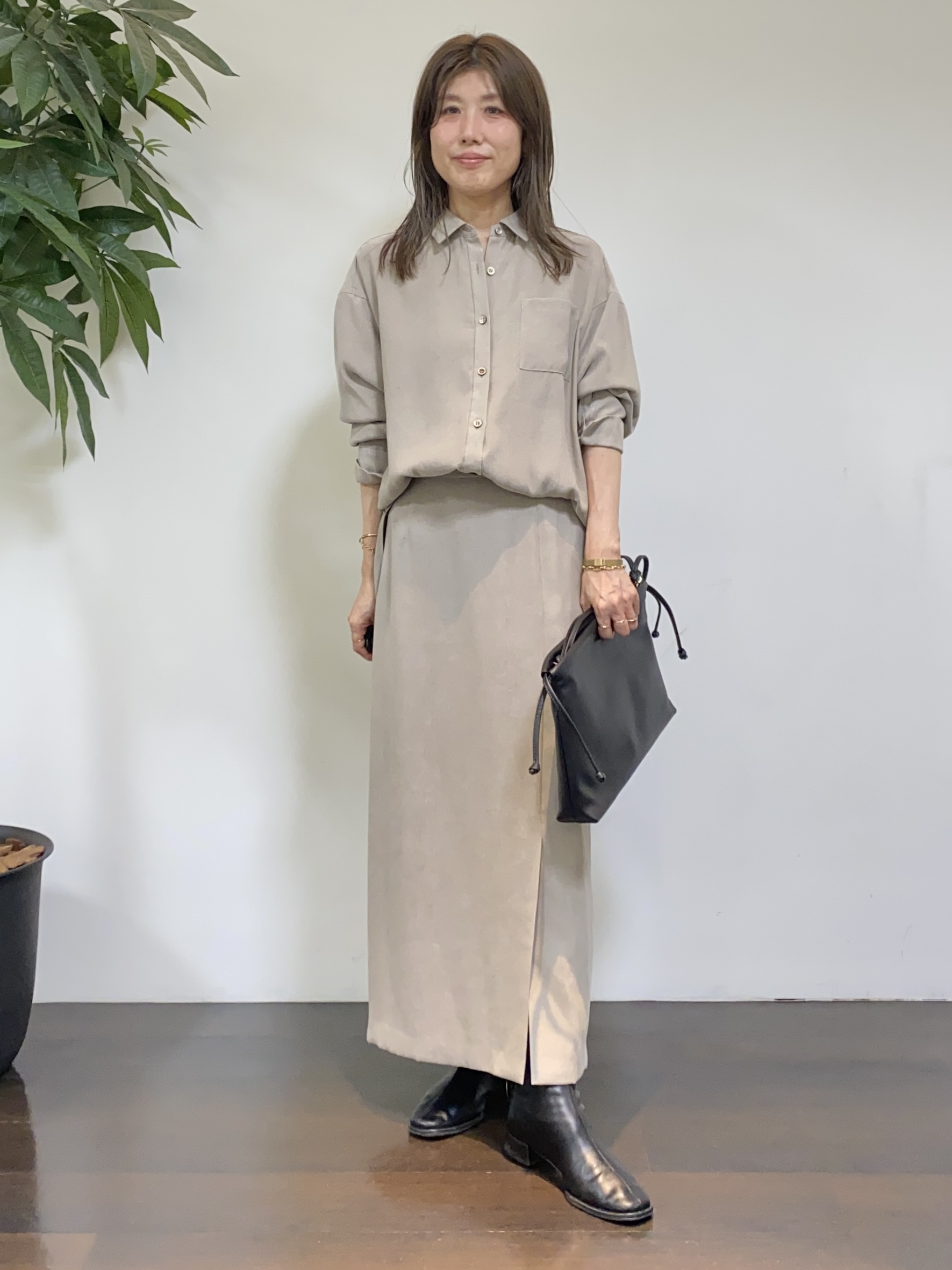 tomoさんの「UNTITLED｜【セットアップ可/秋羽織り】スエードライクシャツ」を使ったコーディネート
