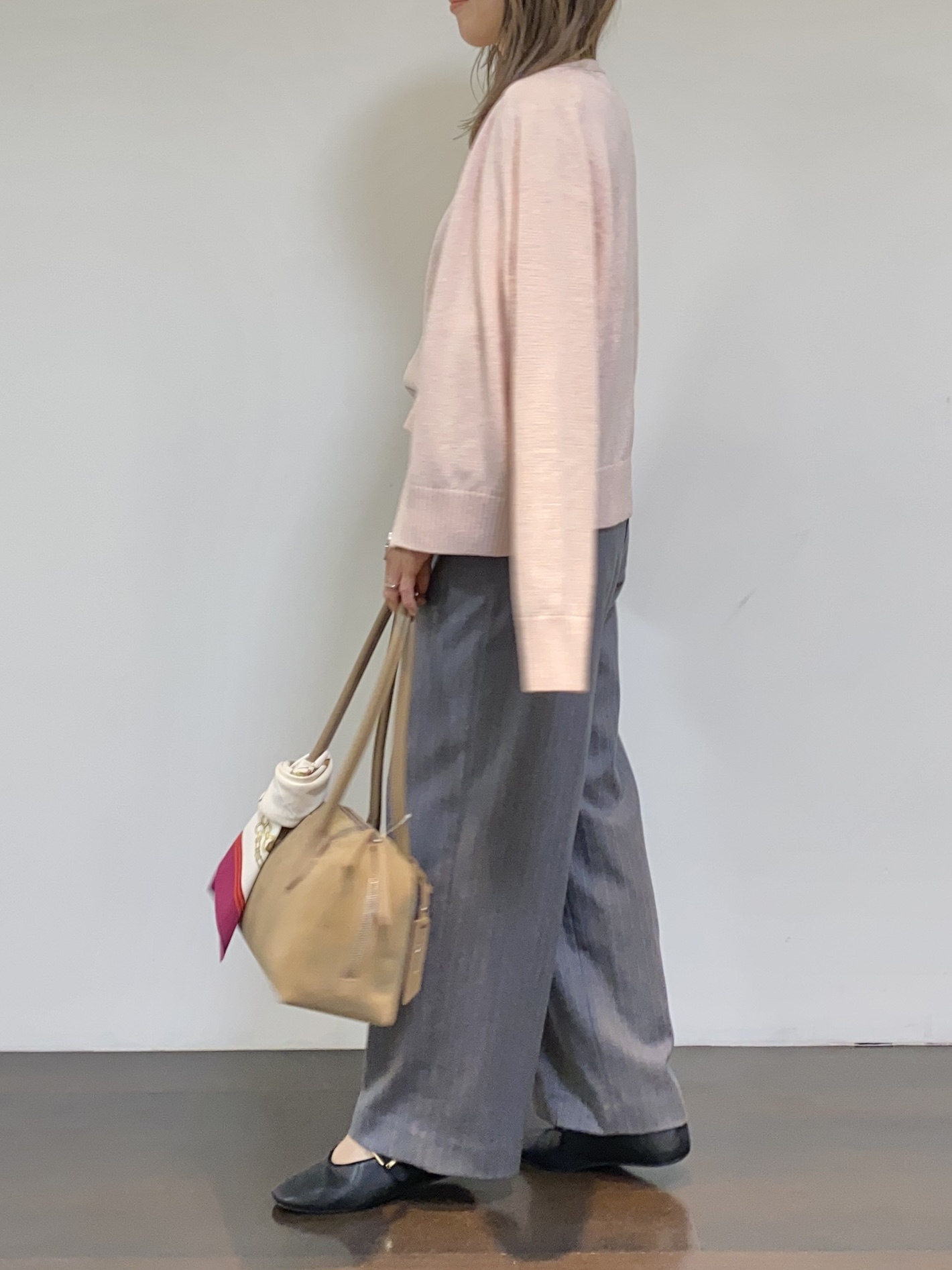 tomoさんの「UNTITLED｜【アンサンブル可/秋羽織り】杢調ジップカーディガン」を使ったコーディネート
