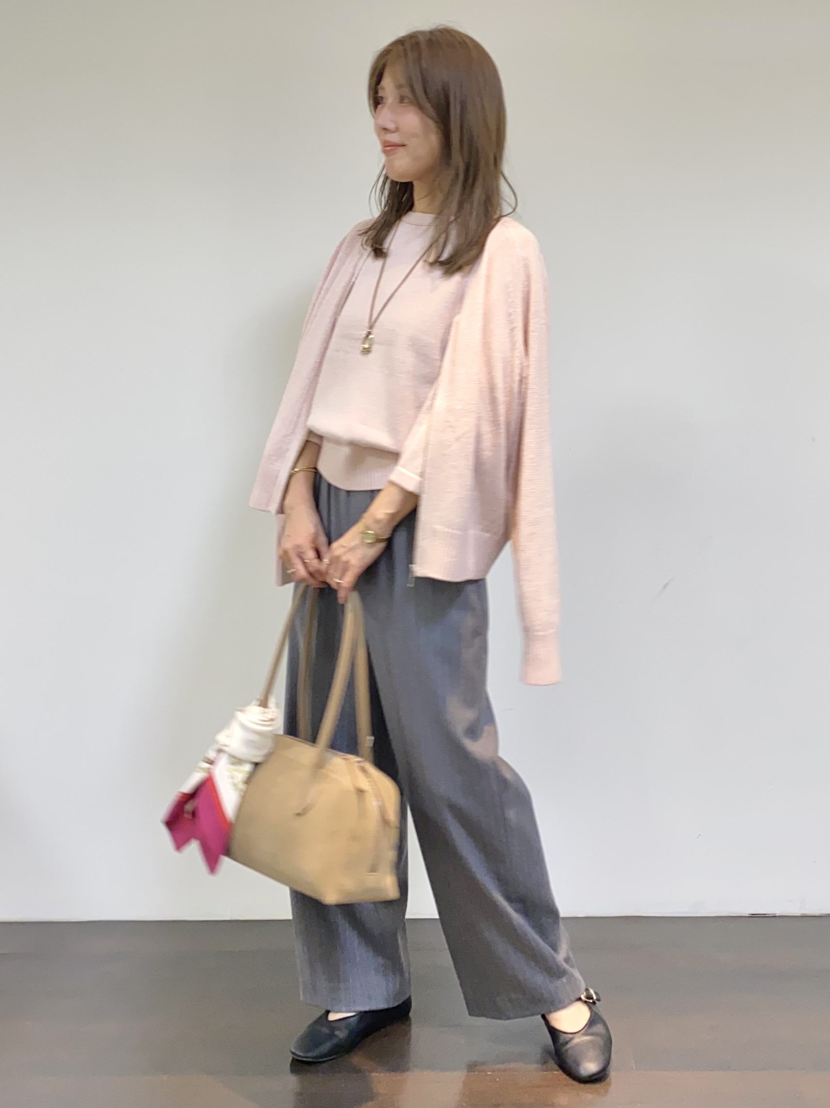 tomoさんの「UNTITLED｜【アンサンブル可/秋羽織り】杢調ジップカーディガン」を使ったコーディネート