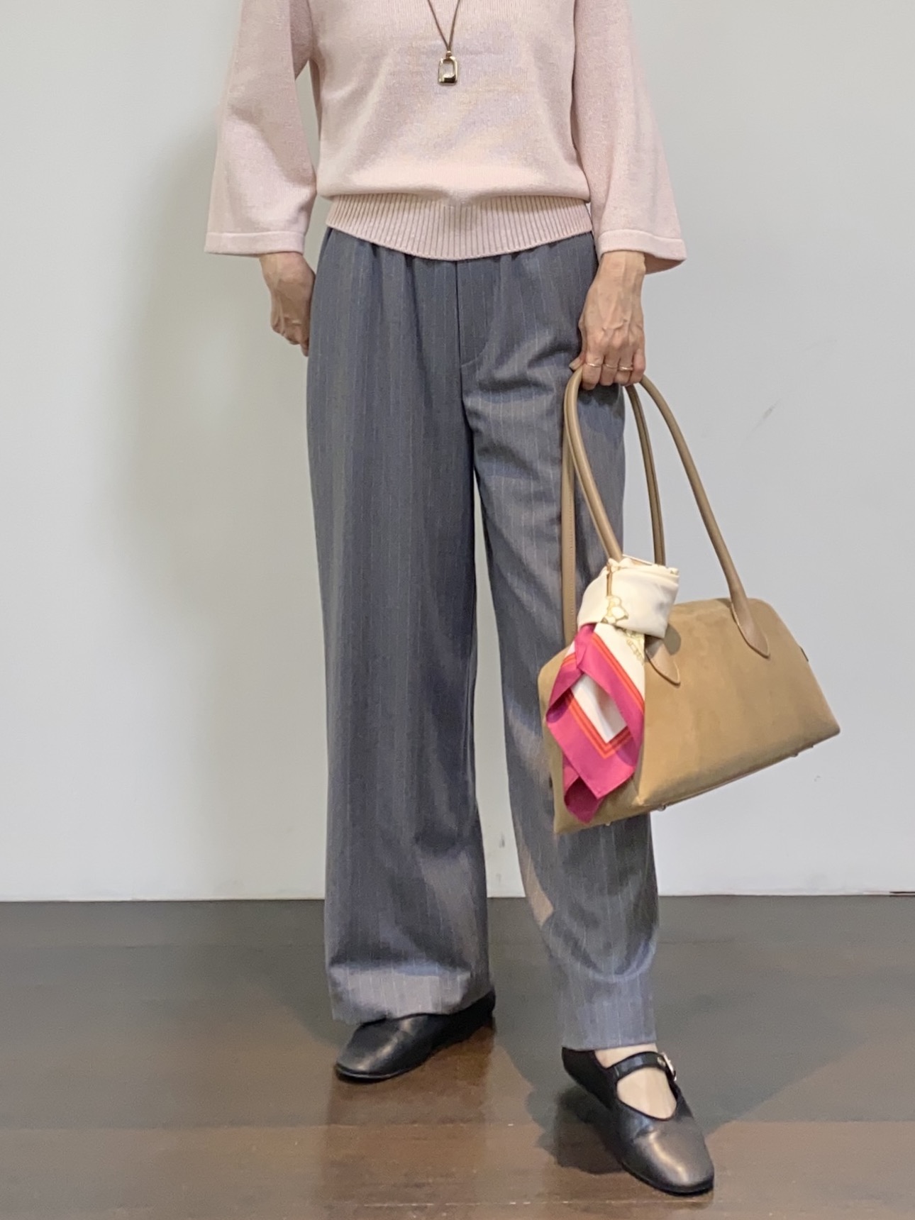 tomoさんの「UNTITLED｜【アンサンブル可/秋羽織り】杢調ジップカーディガン」を使ったコーディネート